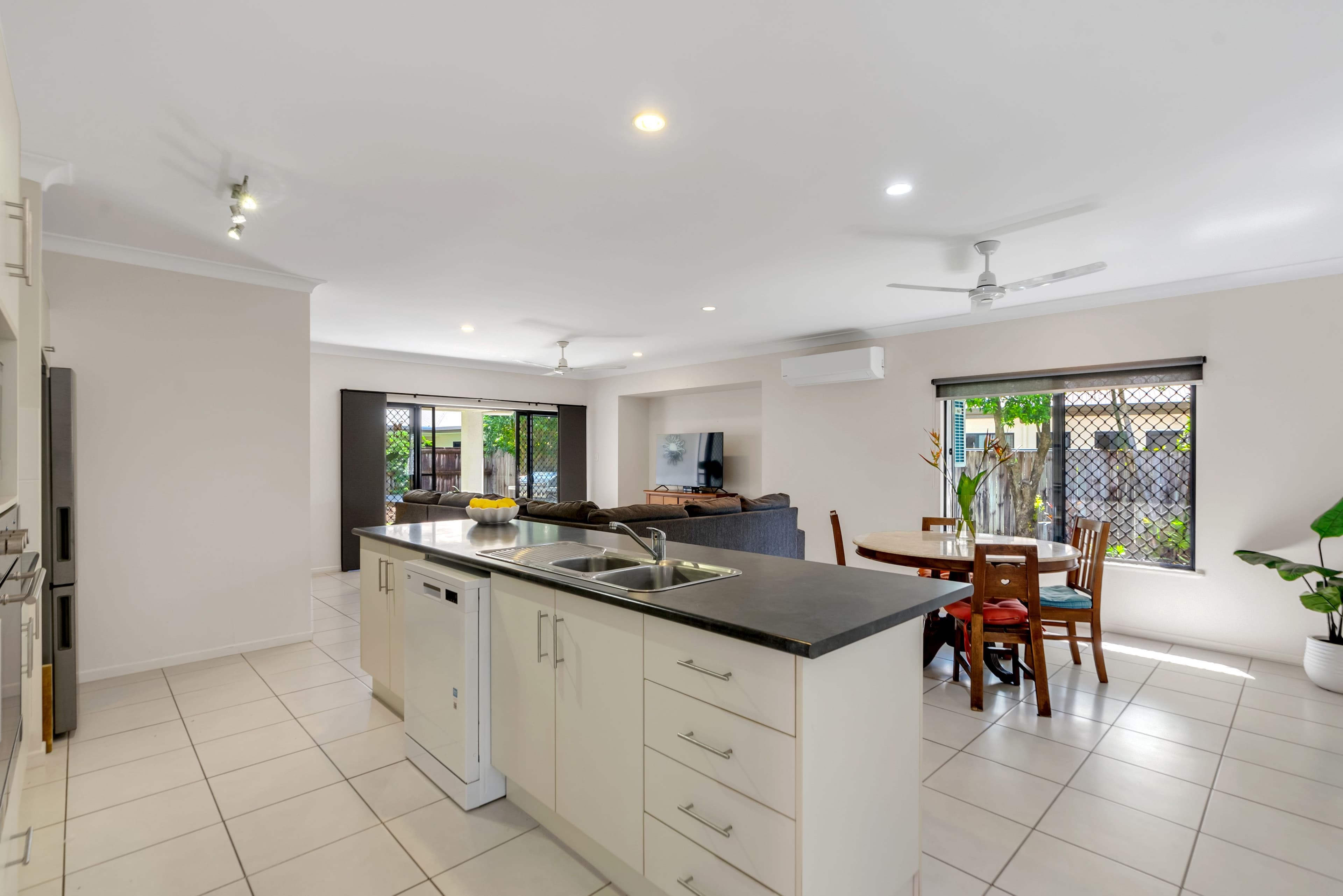 12 Montalbion Avenue, Trinity Park QLD 4879, Trinity Park - Thumbnail 4