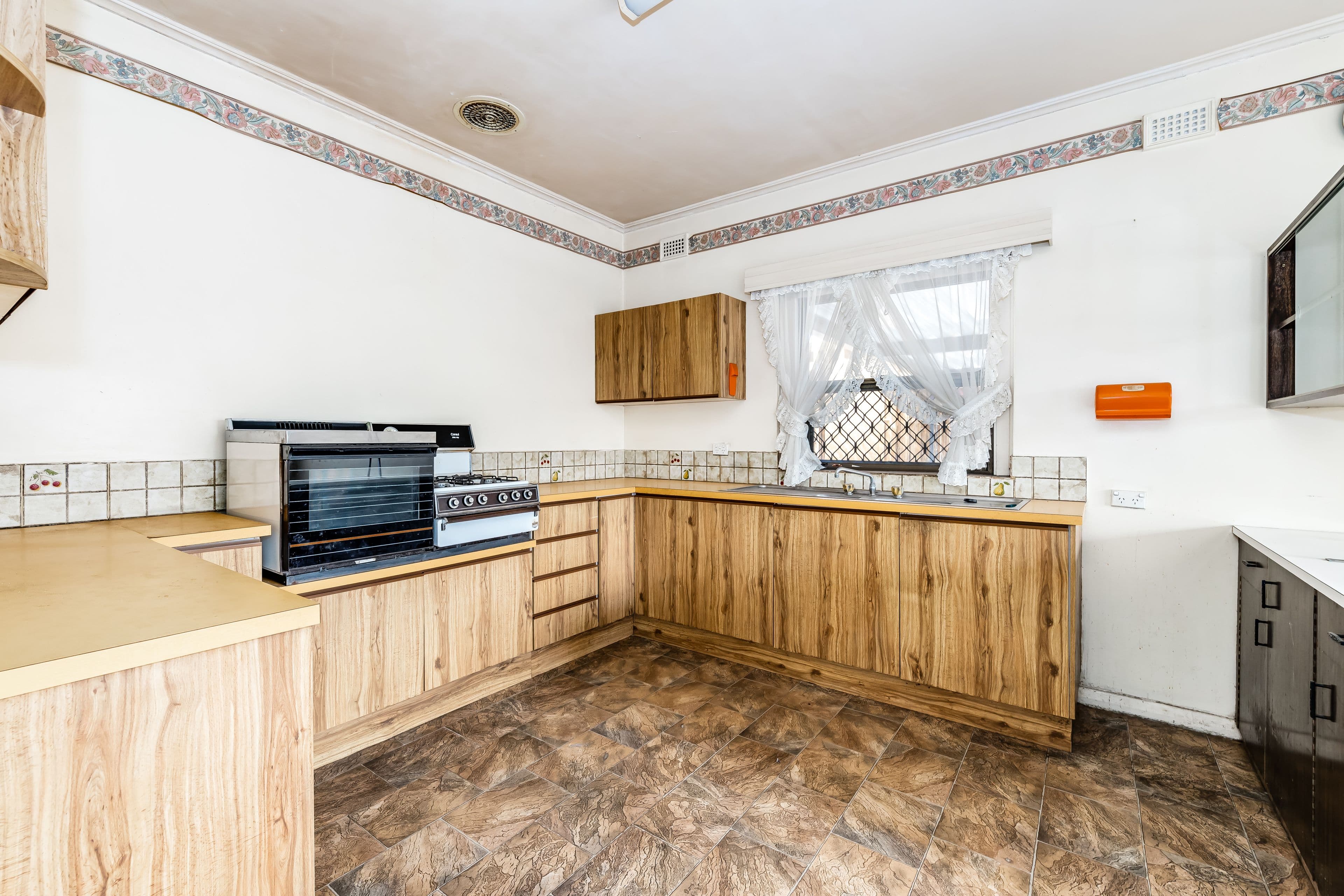 130 Bower Road, Semaphore Park SA 5019, Semaphore Park - Thumbnail 7