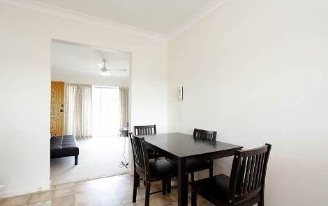 209 Juliette Street, GREENSLOPES QLD 4120, Greenslopes - Thumbnail 3