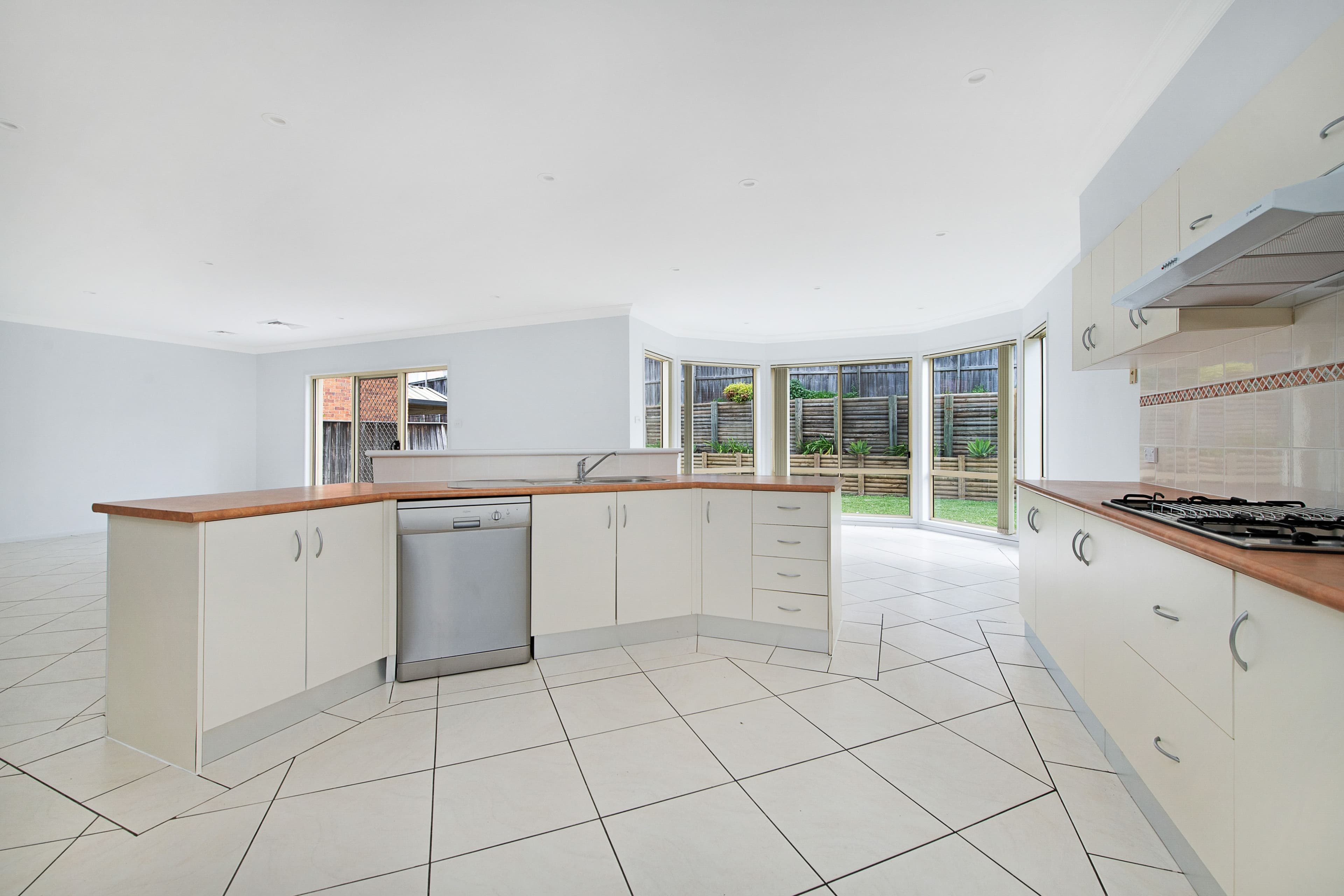 22 John Warren Avenue, Glenwood NSW 2768, Glenwood - Thumbnail 8
