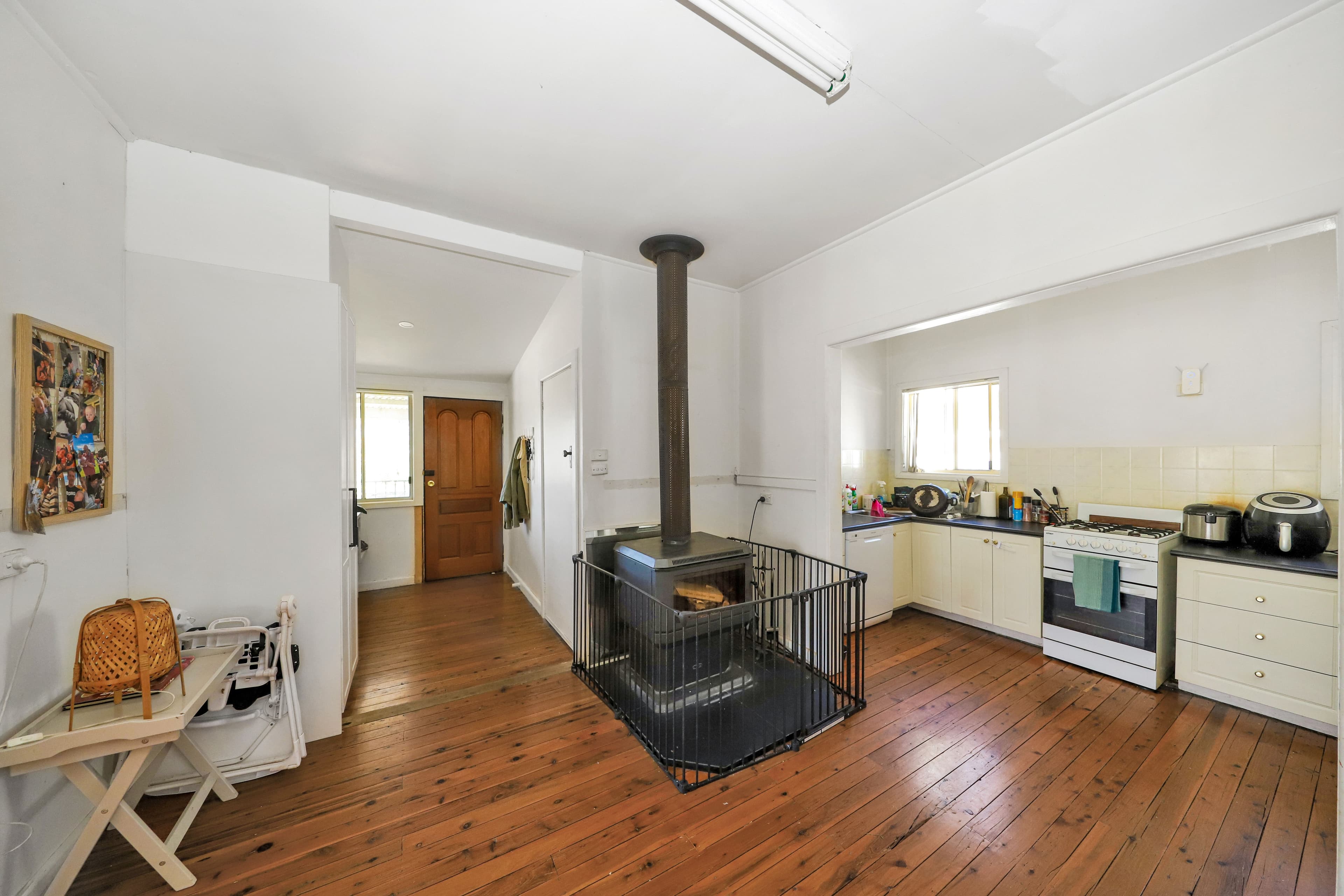 56 Carey Street, Tumut NSW 2720, Tumut - Thumbnail 3