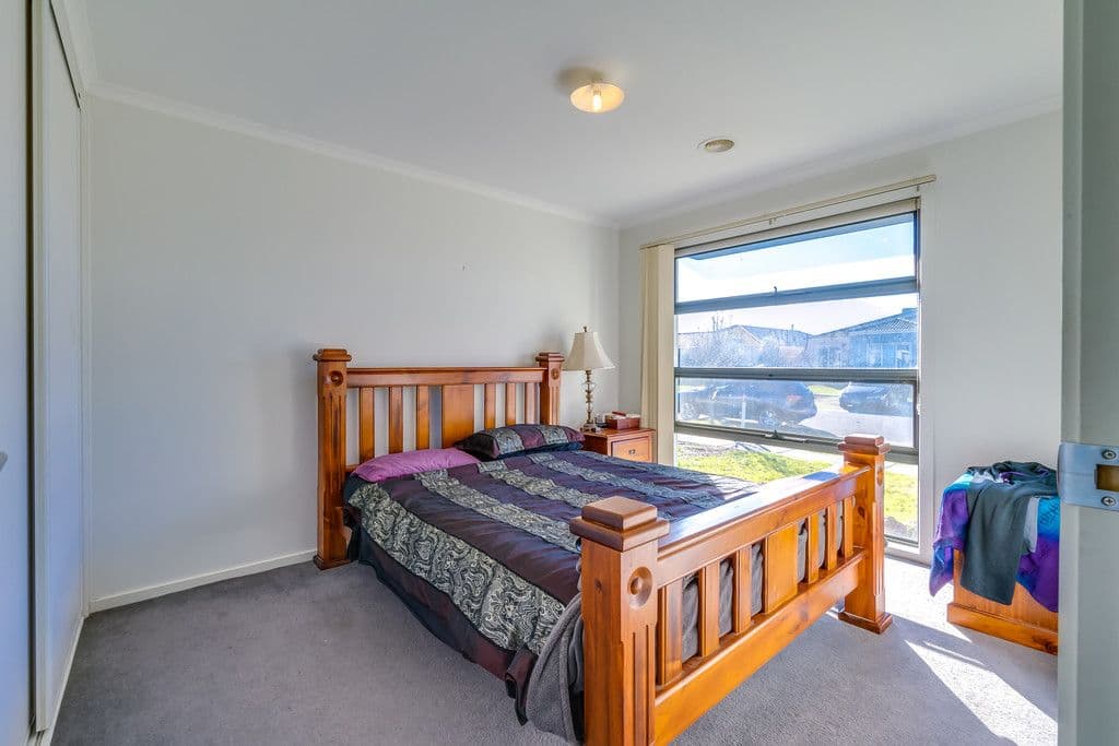 64 Wentworth Avenue, Wyndham Vale VIC 3024, Wyndham Vale - Thumbnail 5
