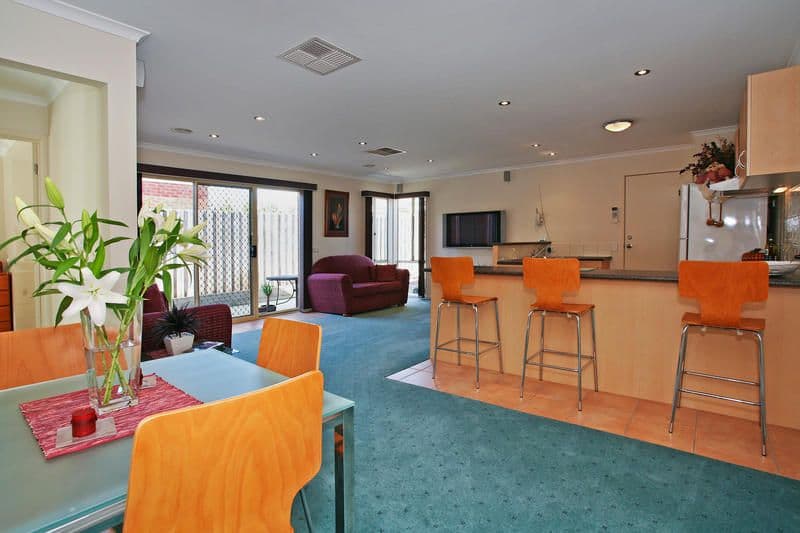 3 Hewitt Drive, GROVEDALE VIC 3216, Grovedale - Thumbnail 2