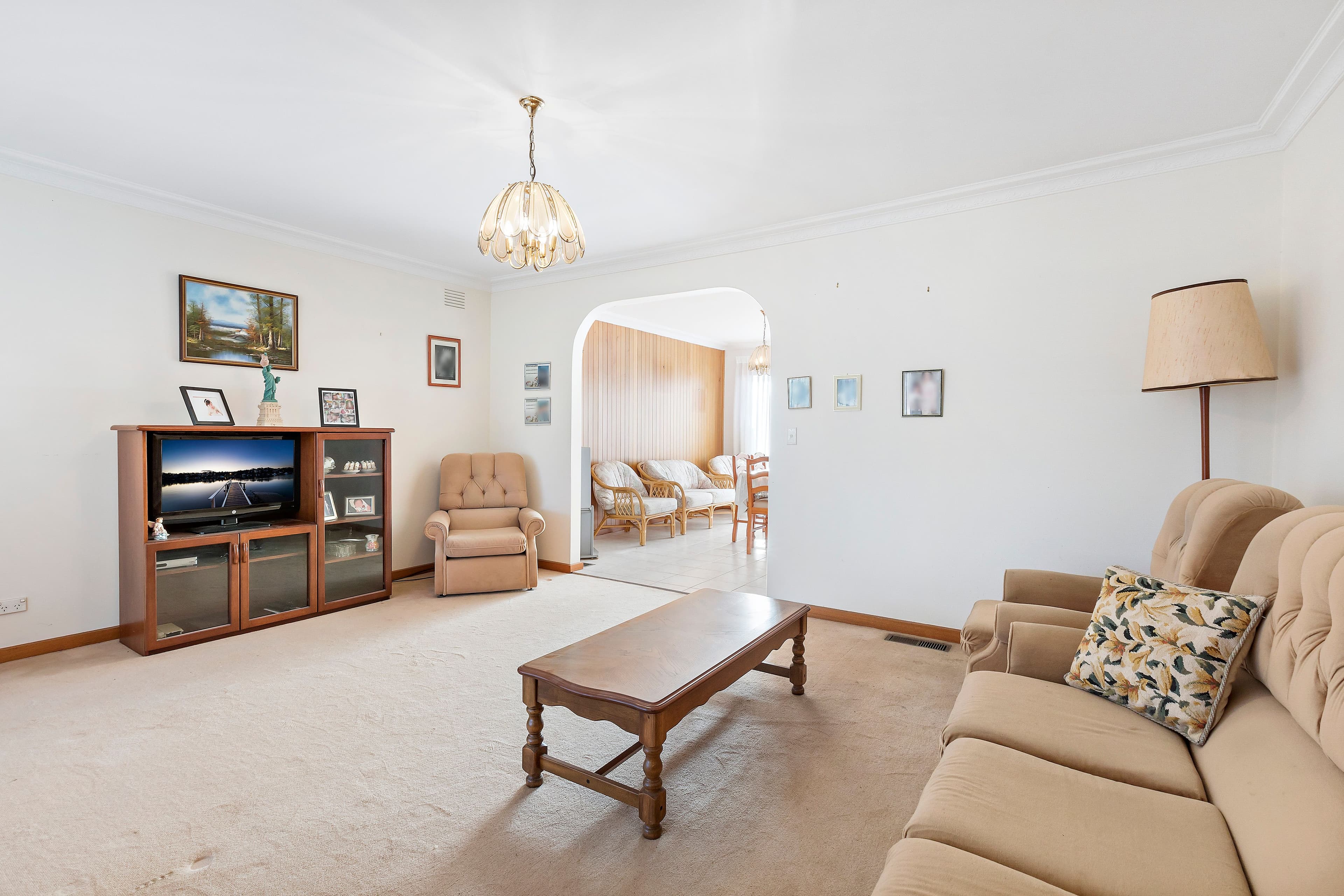 9 Carrington Boulevard, Thomastown VIC 3074, Thomastown - Thumbnail 2