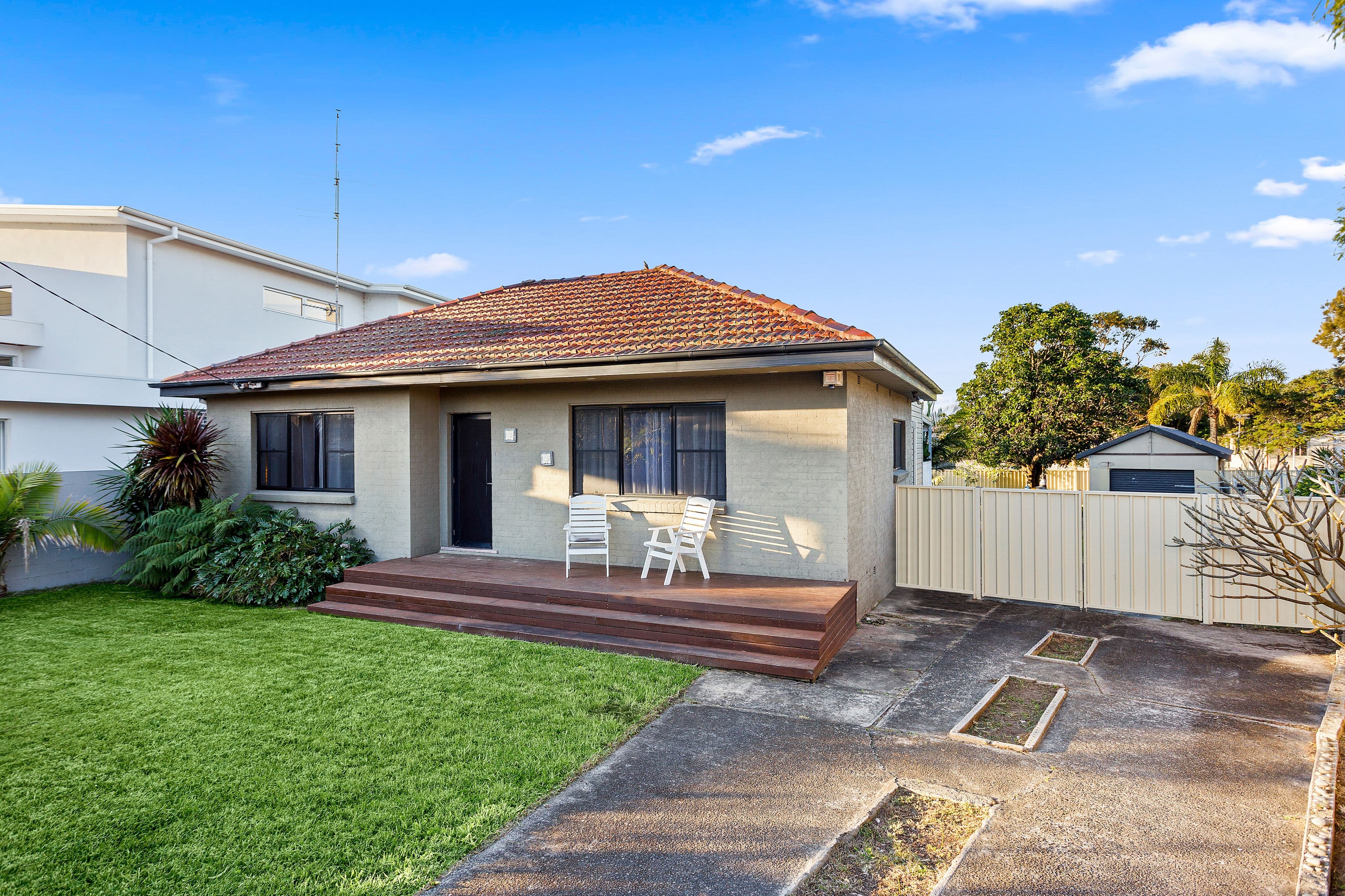 33 Jason Avenue, Barrack Heights NSW 2528, Barrack Heights - Image 1