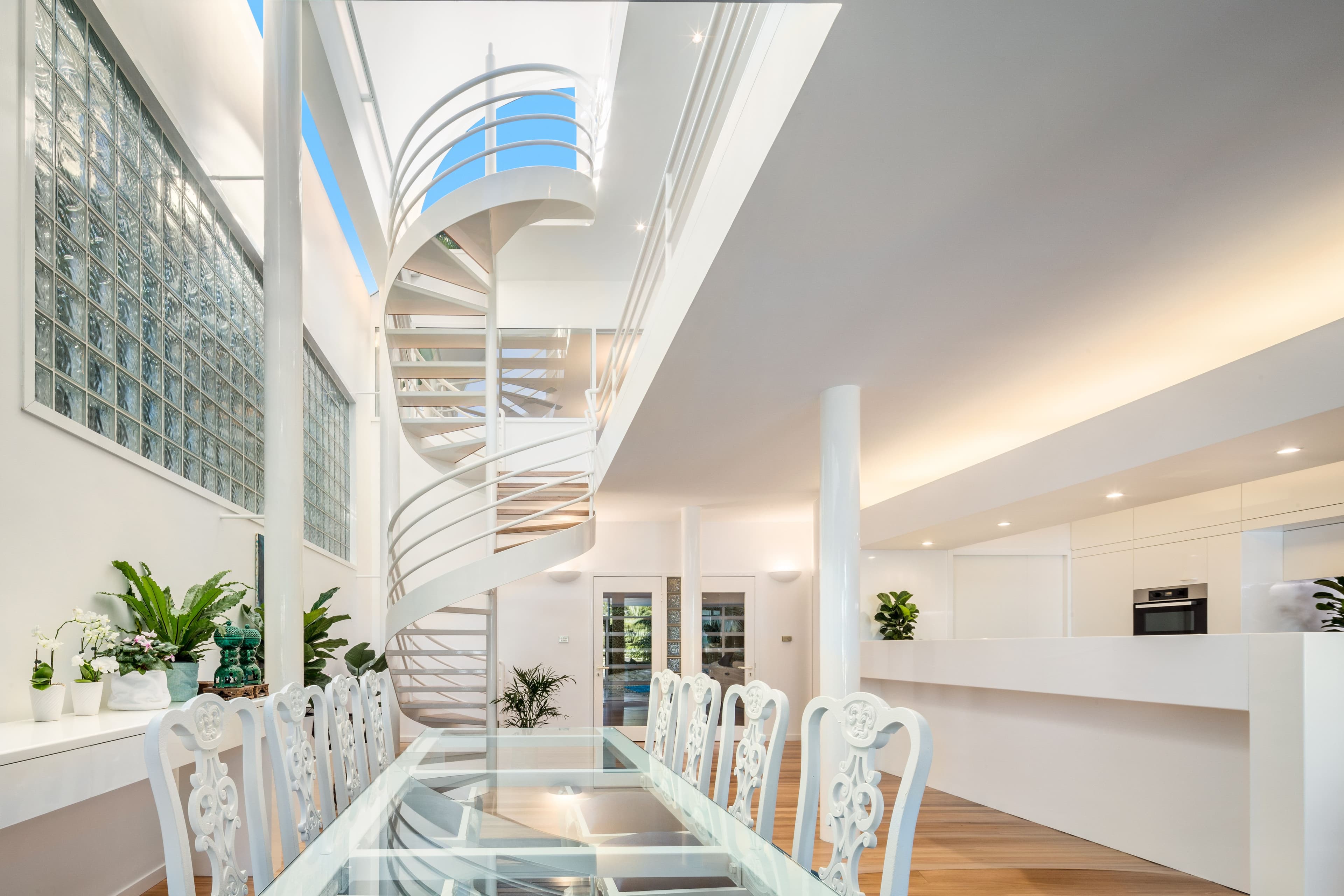 15 Sandy Bay Road, Clontarf - Thumbnail 3
