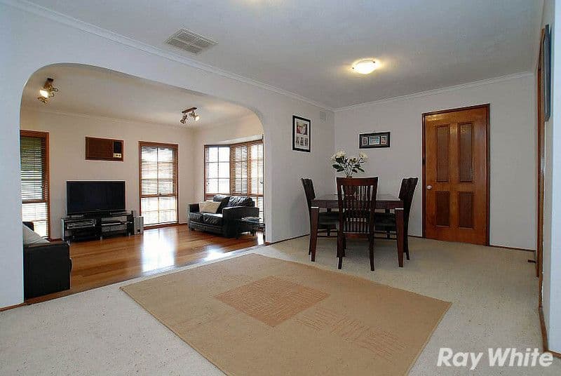 4 Hoad Court, WANTIRNA VIC 3152, Wantirna - Thumbnail 2