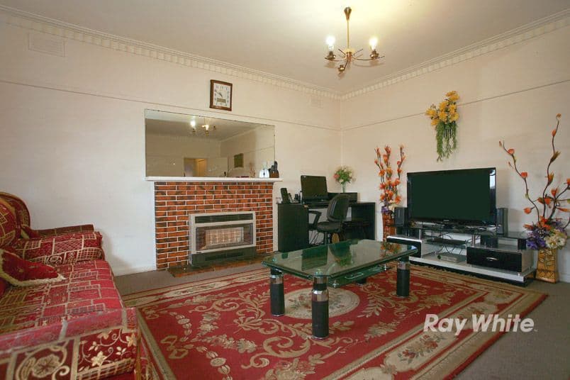 40 Gladstone Road, DANDENONG VIC 3175, Dandenong - Thumbnail 3