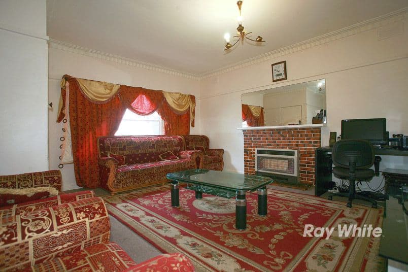 40 Gladstone Road, DANDENONG VIC 3175, Dandenong - Thumbnail 4