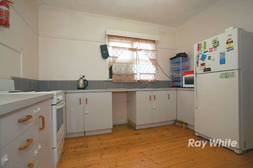 40 Gladstone Road, DANDENONG VIC 3175, Dandenong - Thumbnail 7