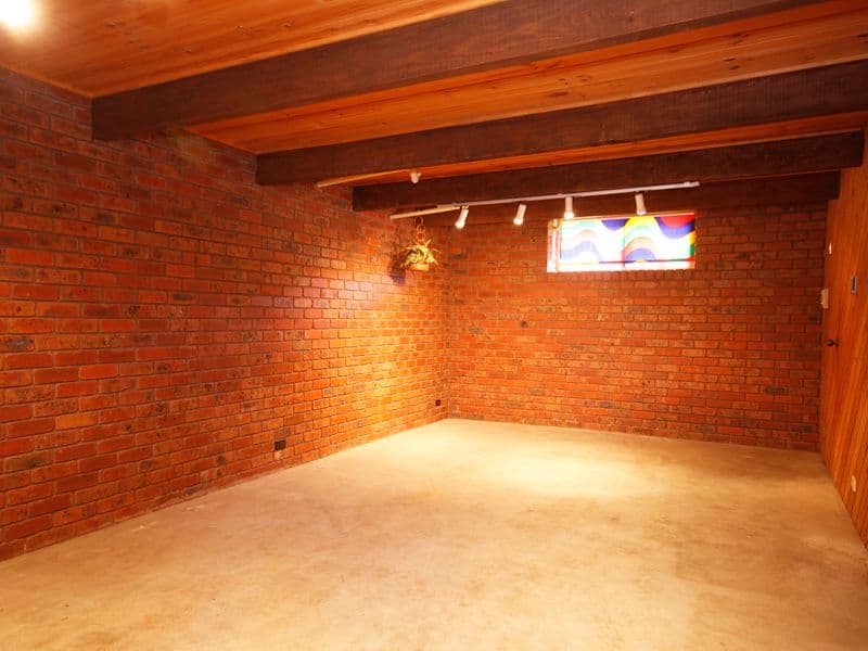 196 Mt Pleasant Road, HIGHTON VIC 3216, Highton - Thumbnail 3