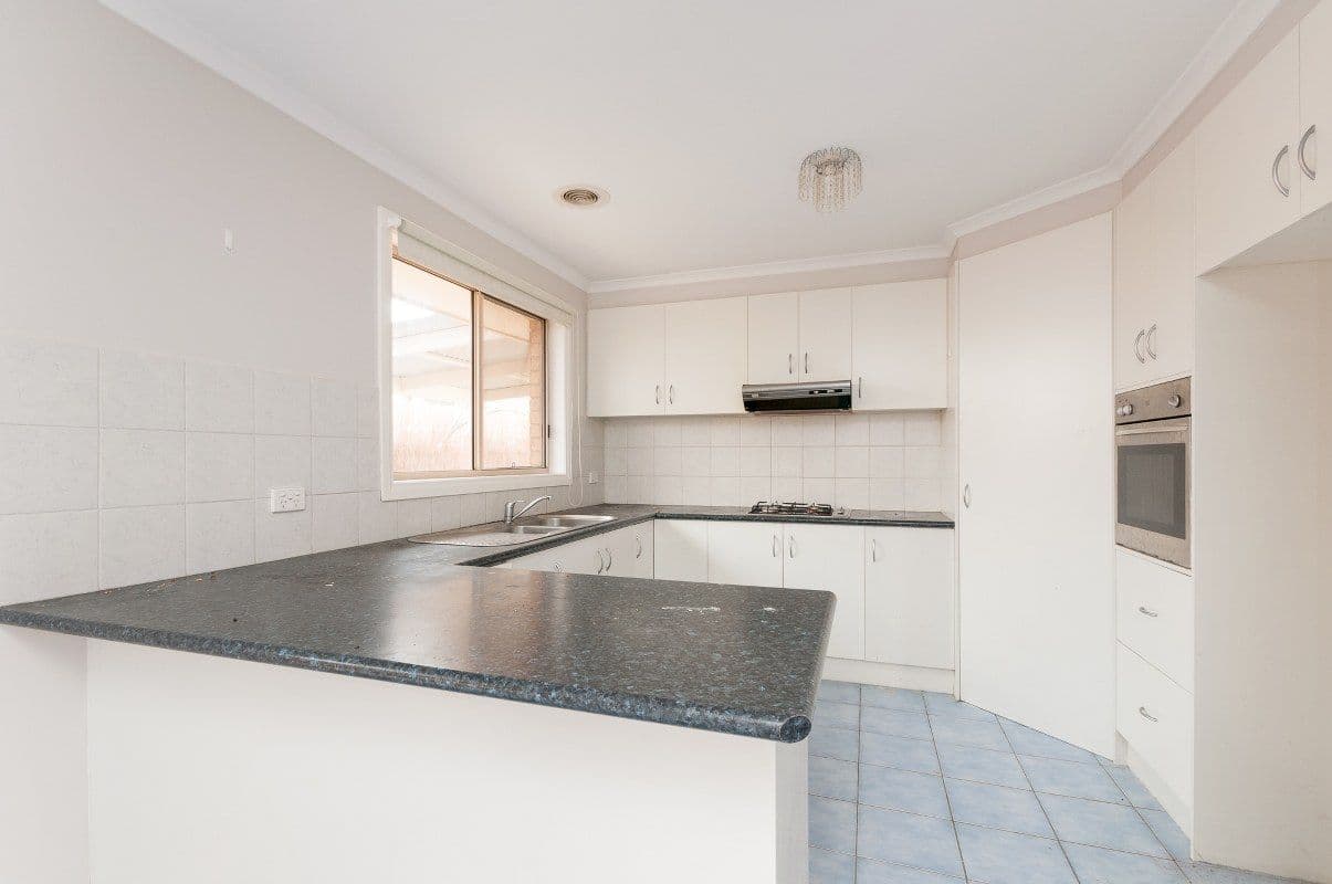 25 Limpopa Square, ROXBURGH PARK VIC 3064, Roxburgh Park - Thumbnail 2