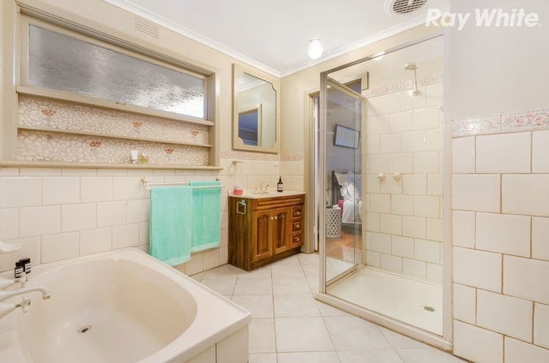 51 Folkstone Crescent, Ferntree Gully VIC 3156, Ferntree Gully - Thumbnail 6