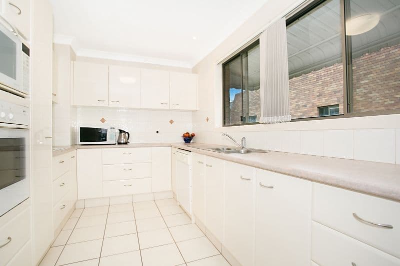 10 'Yallambee Lodge' 133 Old Burleigh Road, Broadbeach QLD 4218, Broadbeach - Thumbnail 6