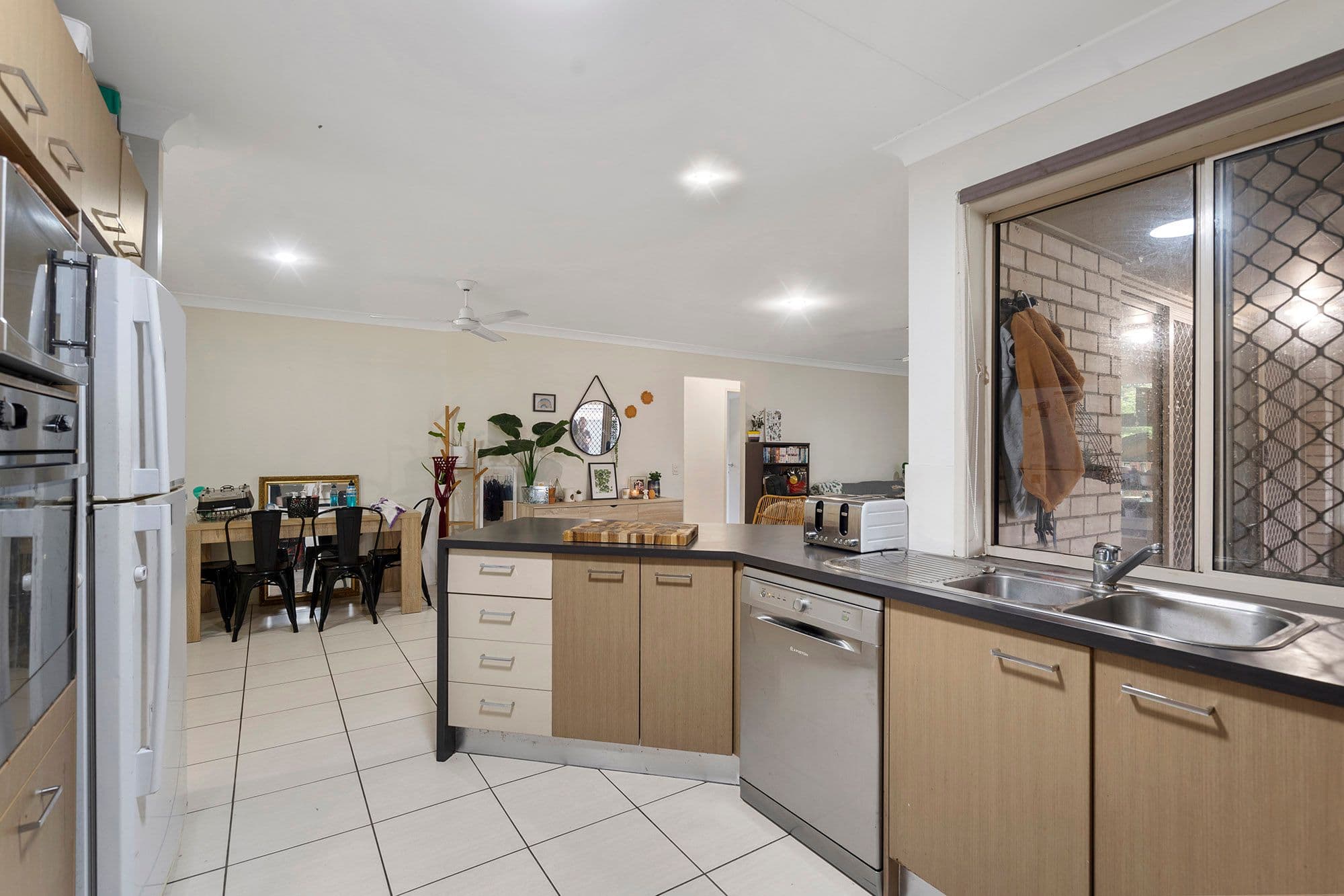 11 Mapelton Circuit, Parkinson QLD 4115, Parkinson - Thumbnail 3