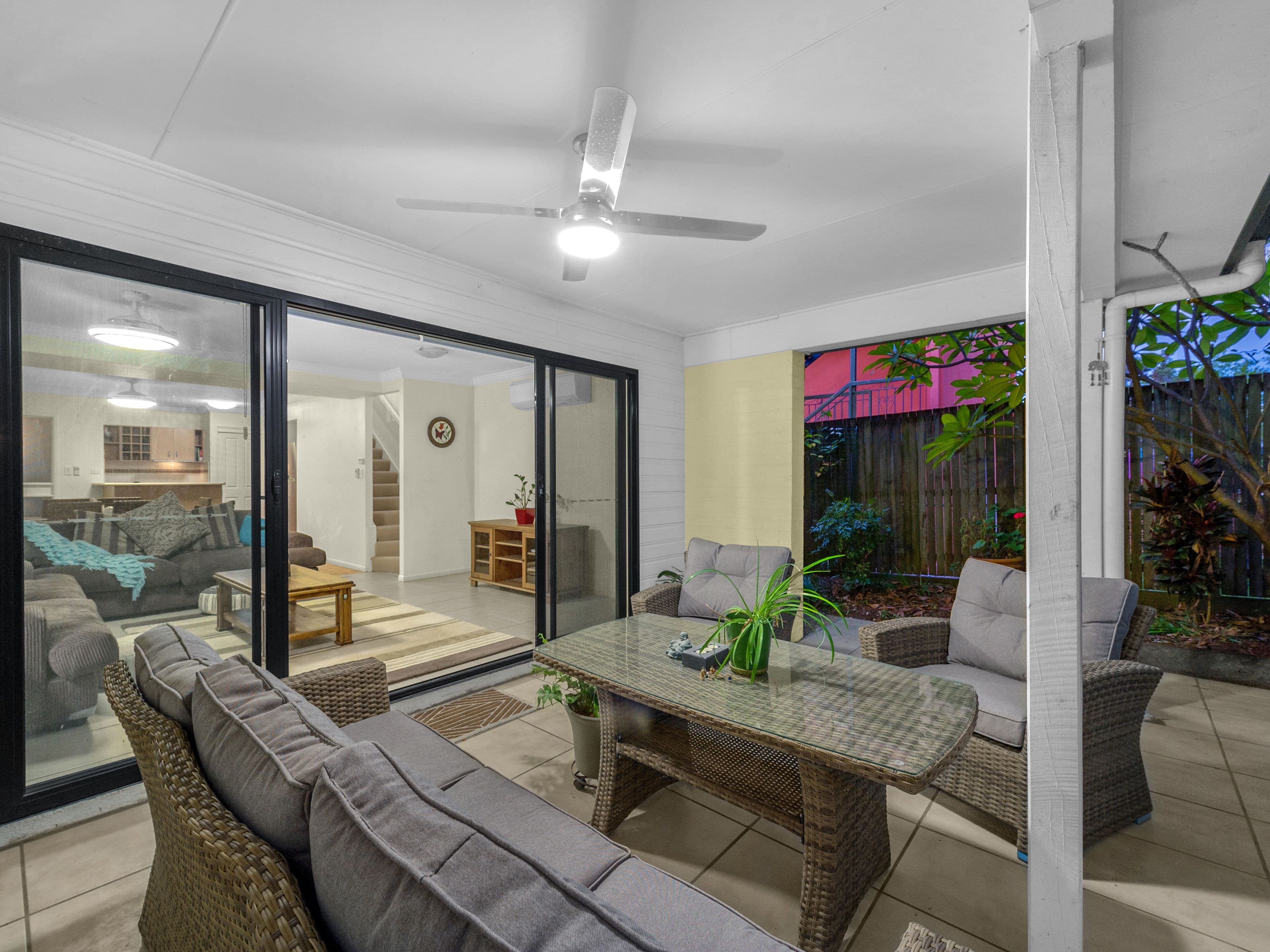27 Deviney Street, Morningside QLD 4170, Morningside - Thumbnail 2