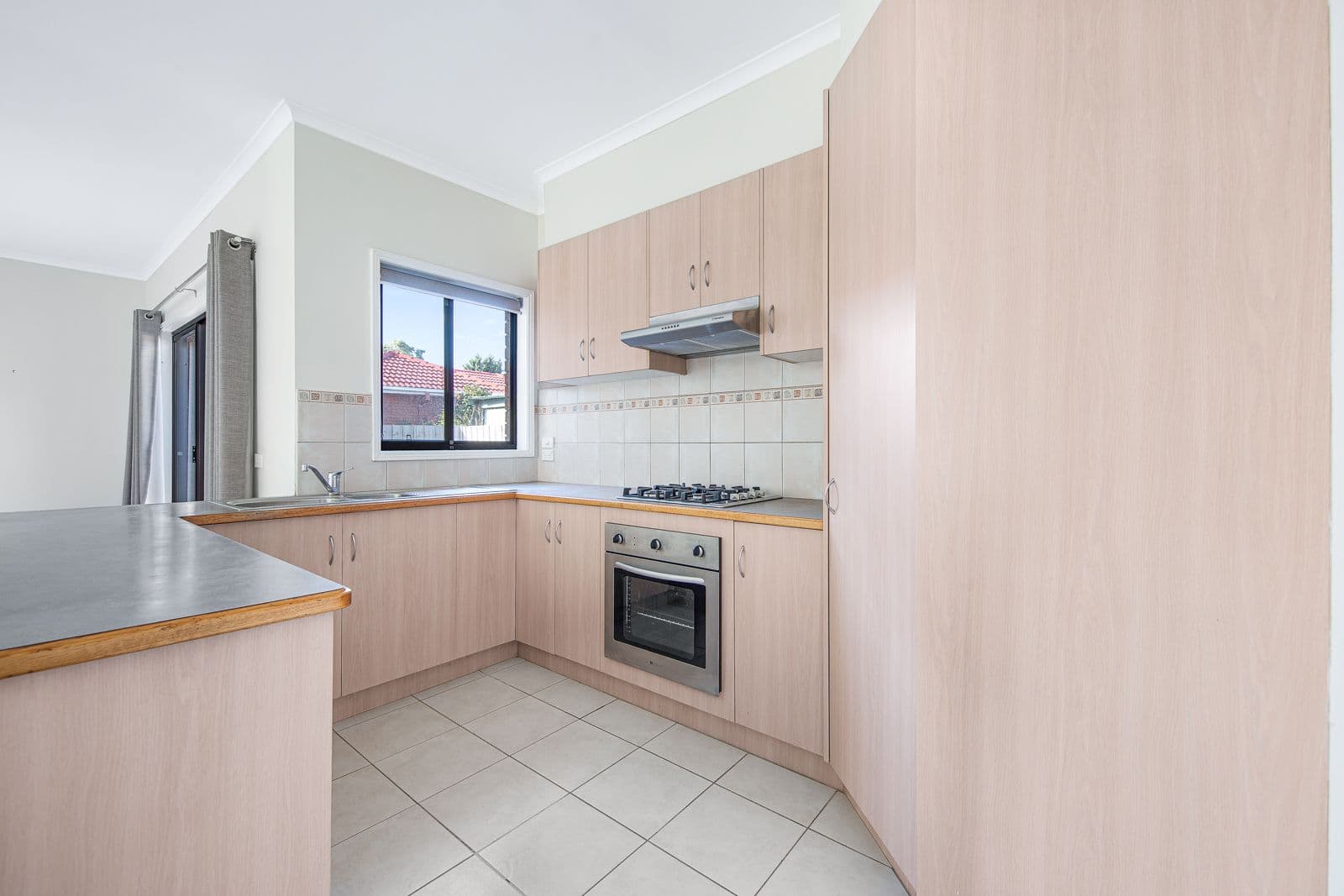 9 Marcia Court, Glen Waverley VIC 3150, Glen Waverley - Thumbnail 4