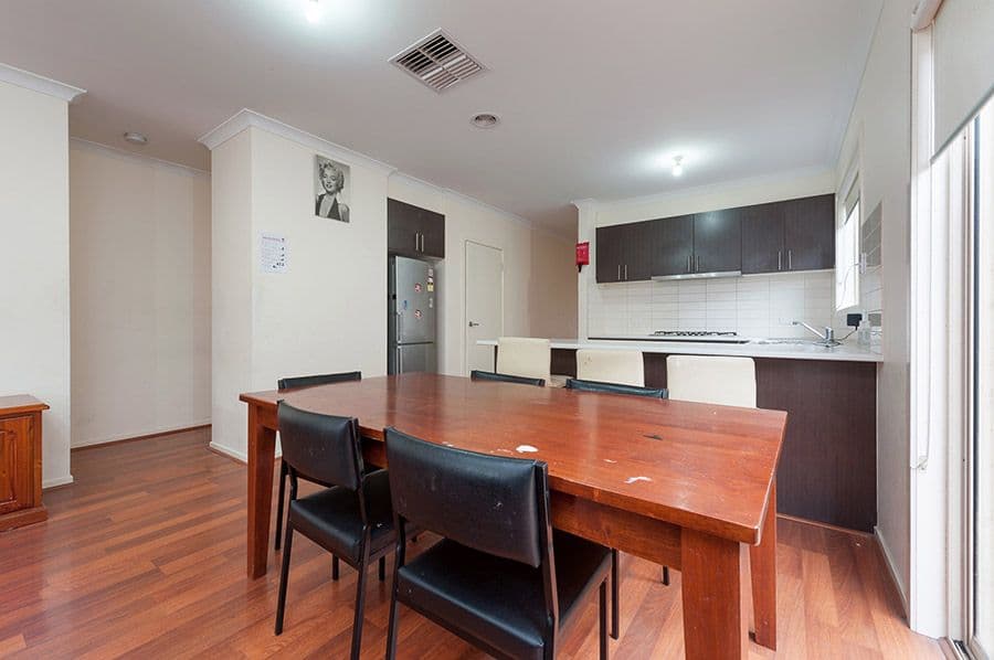 18 Kensley Circuit, Craigieburn VIC 3064, Craigieburn - Thumbnail 4
