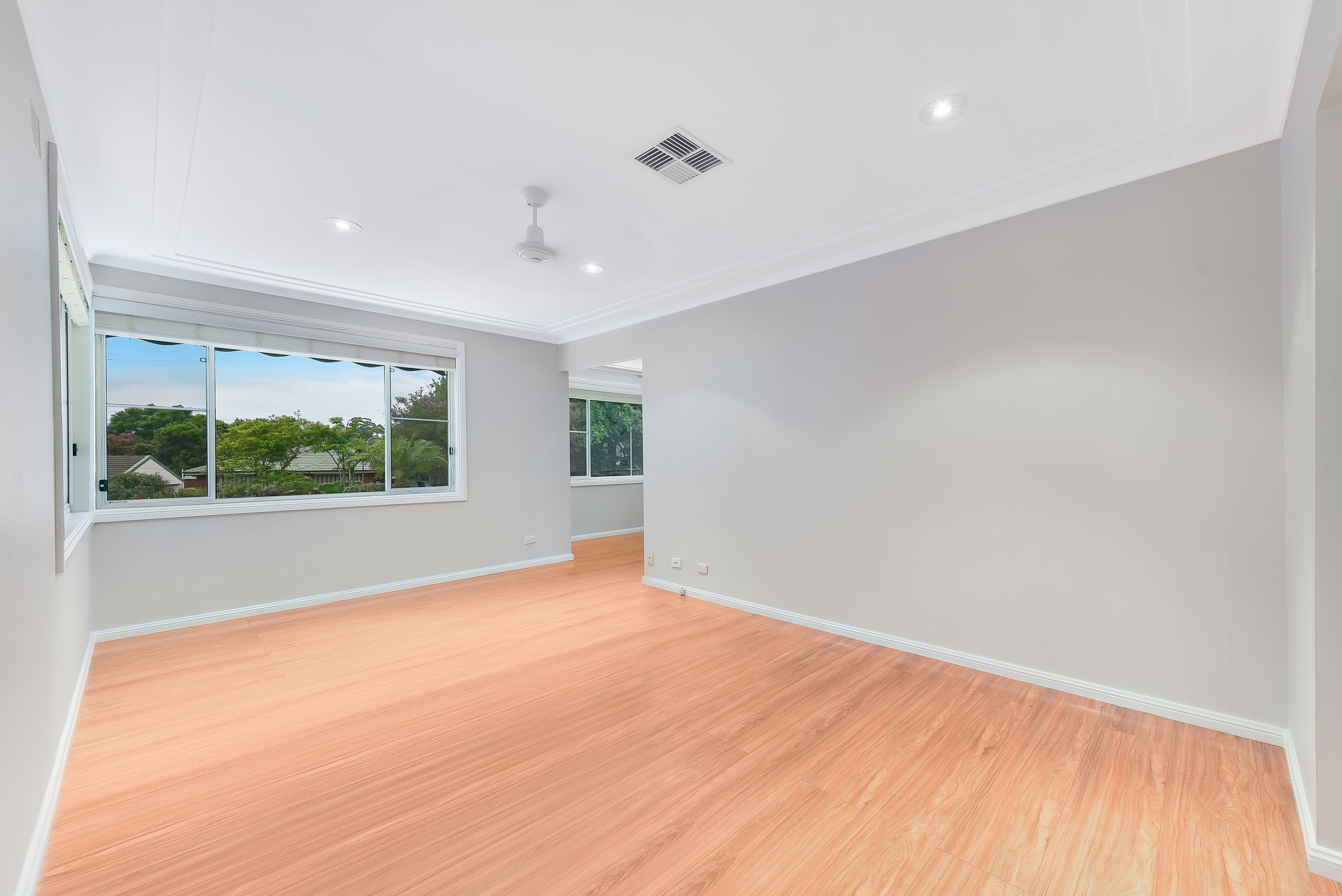 5 Grahame Avenue, Glenfield NSW 2167, Glenfield - Thumbnail 3
