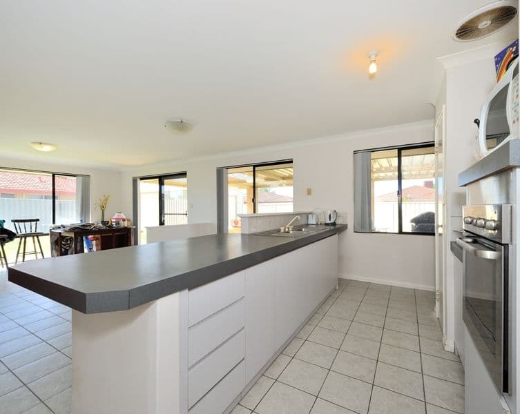 3 Dory Way, Warnbro WA 6169, Warnbro - Thumbnail 3