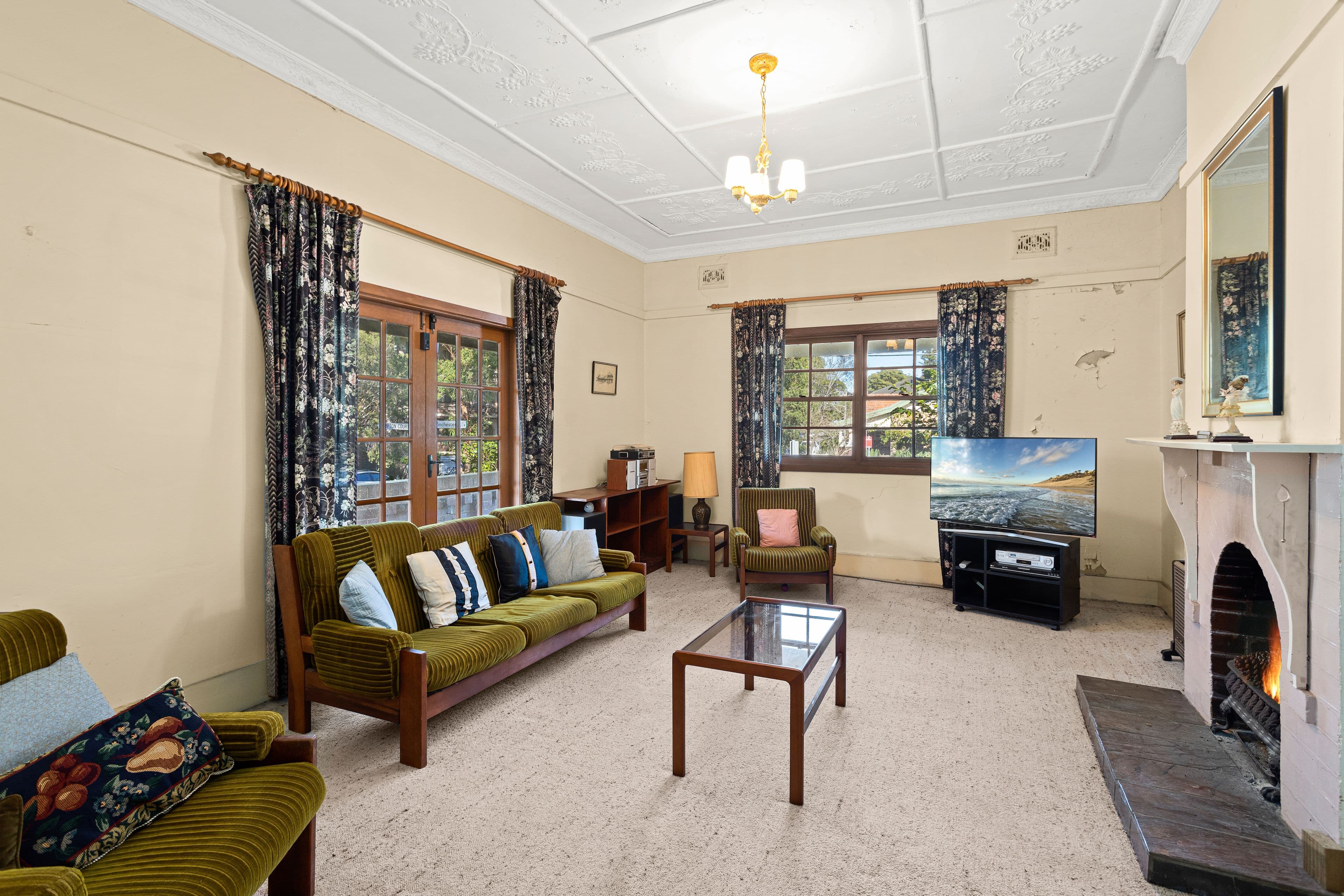 31 Hampton Court Road, Carlton NSW 2218, Carlton - Thumbnail 2