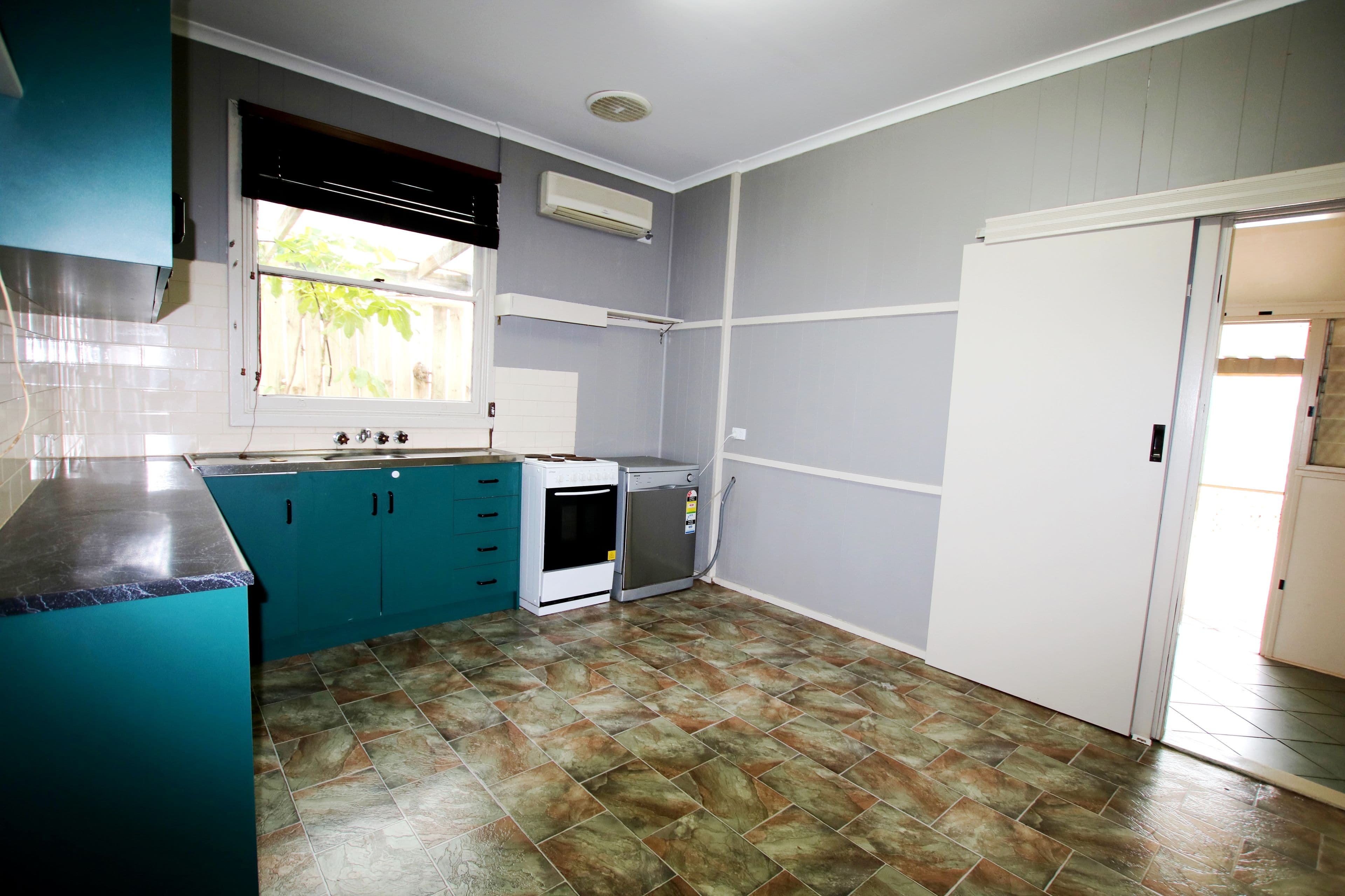 2 Heming Street, Waikerie SA 5330, Waikerie - Thumbnail 4