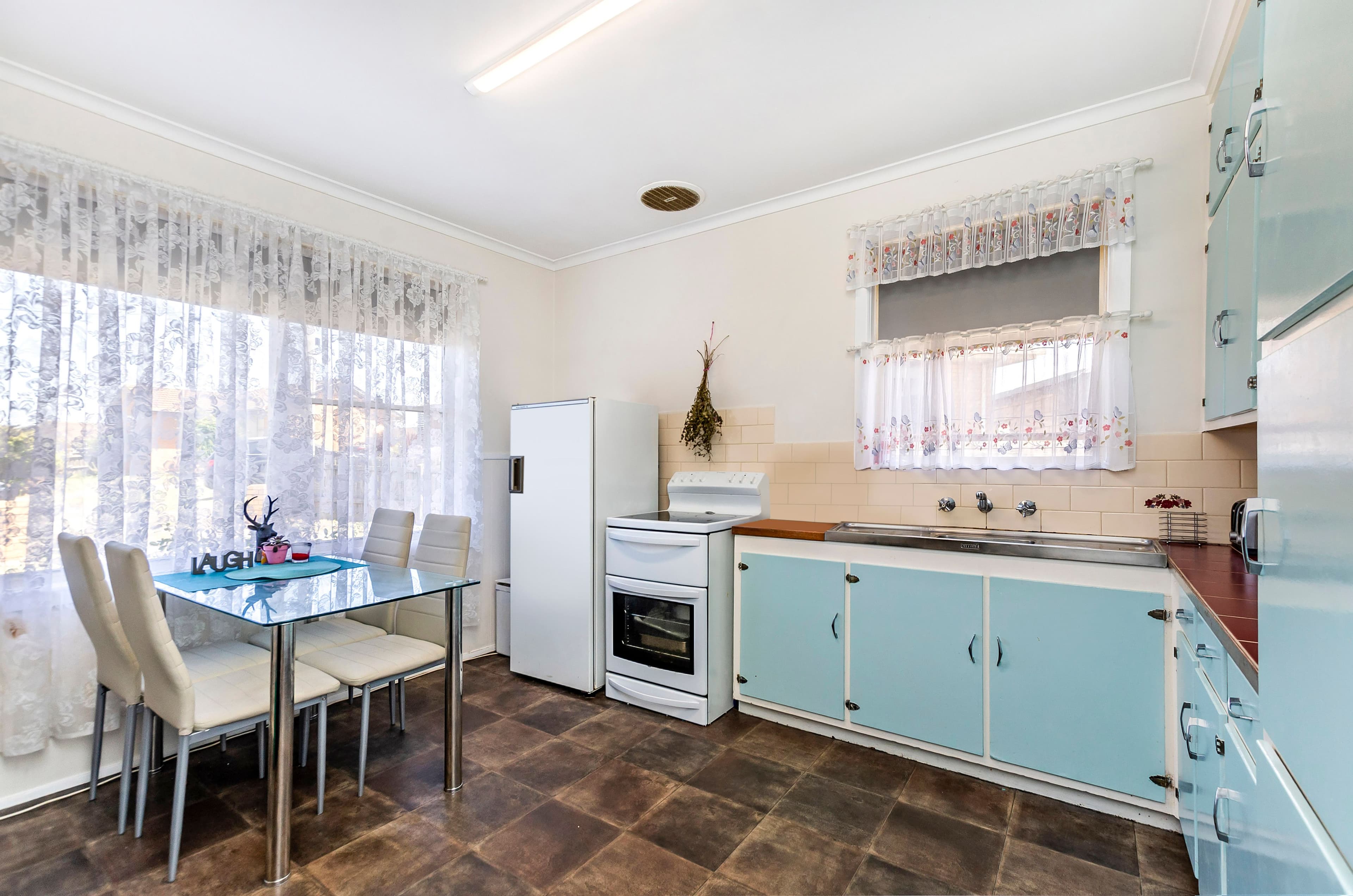 8 Laurie Court, Warrnambool VIC 3280, Warrnambool - Thumbnail 3