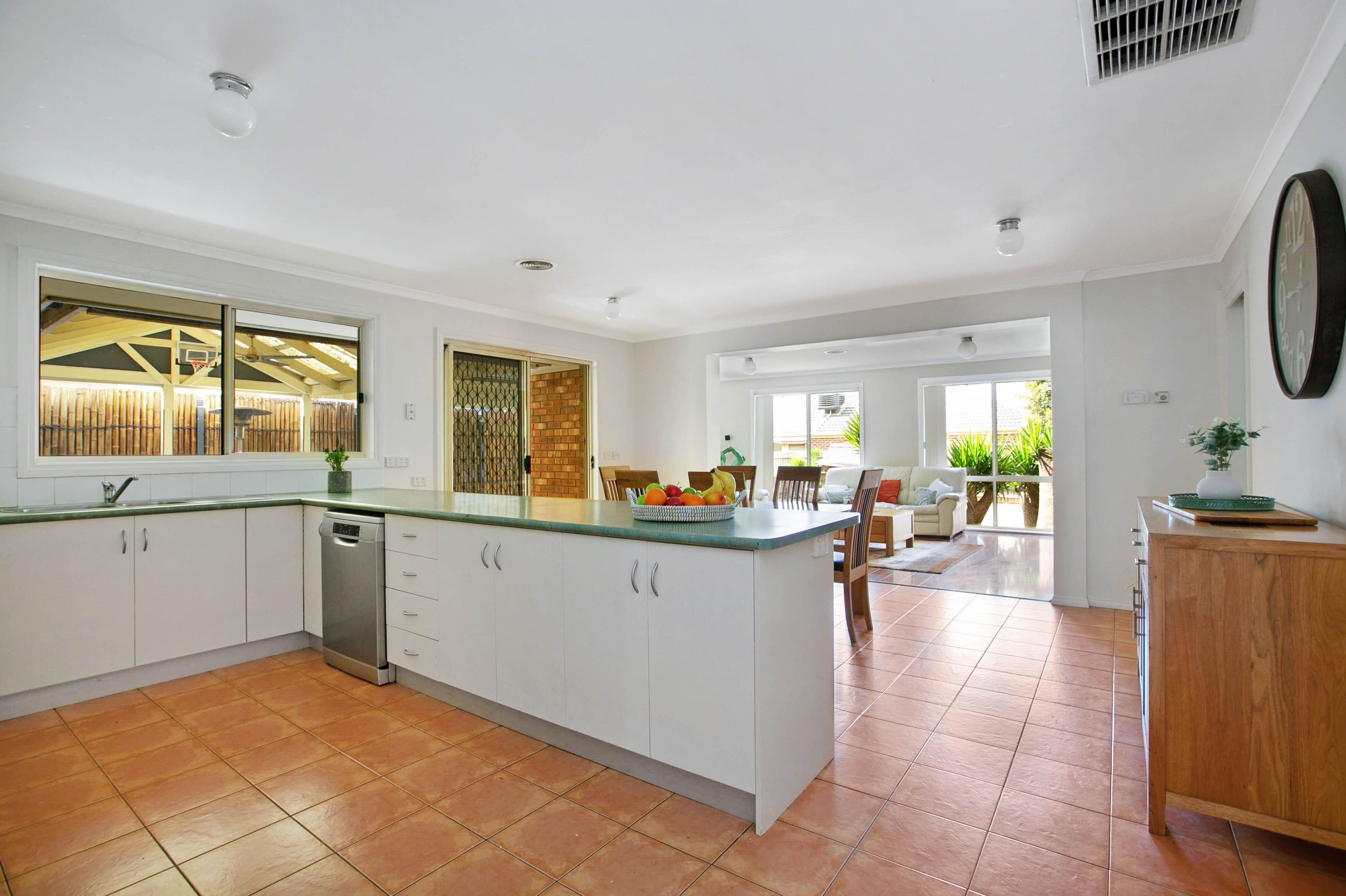 76 Trinity Way, South Morang VIC 3752, South Morang - Thumbnail 3
