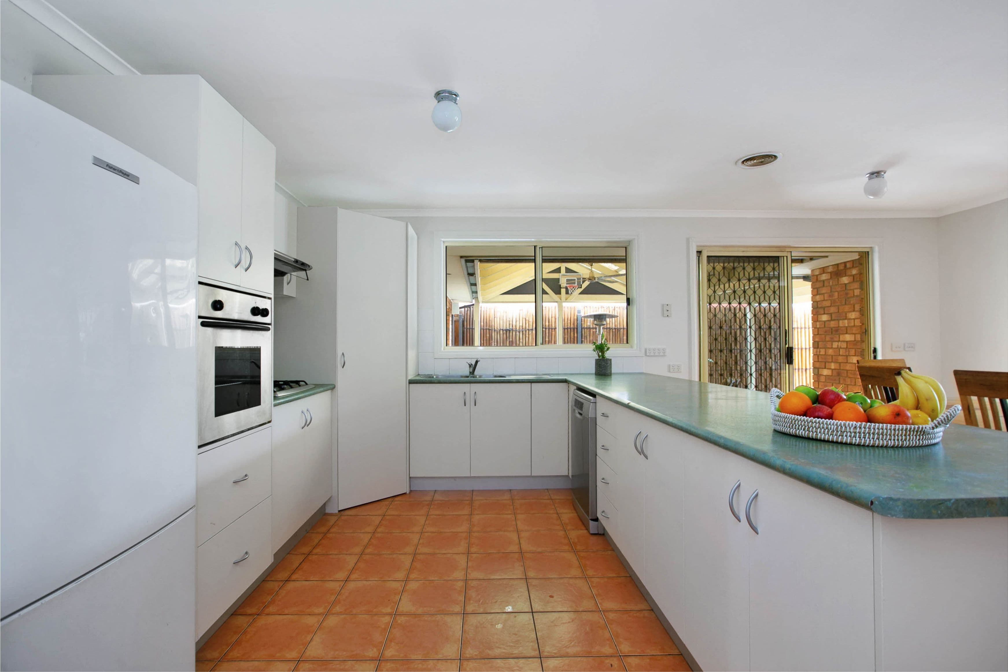 76 Trinity Way, South Morang VIC 3752, South Morang - Thumbnail 4