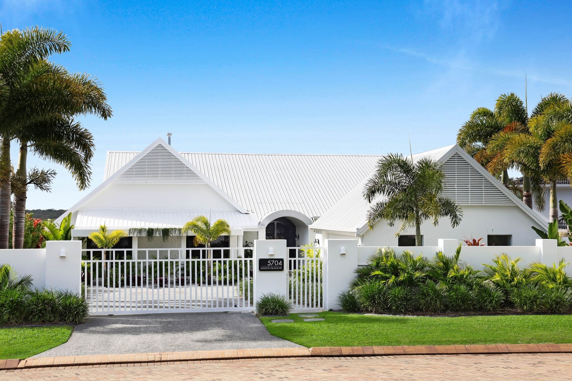 5704 Observation Crescent, Sanctuary Cove QLD 4212, Sanctuary Cove - Image 1