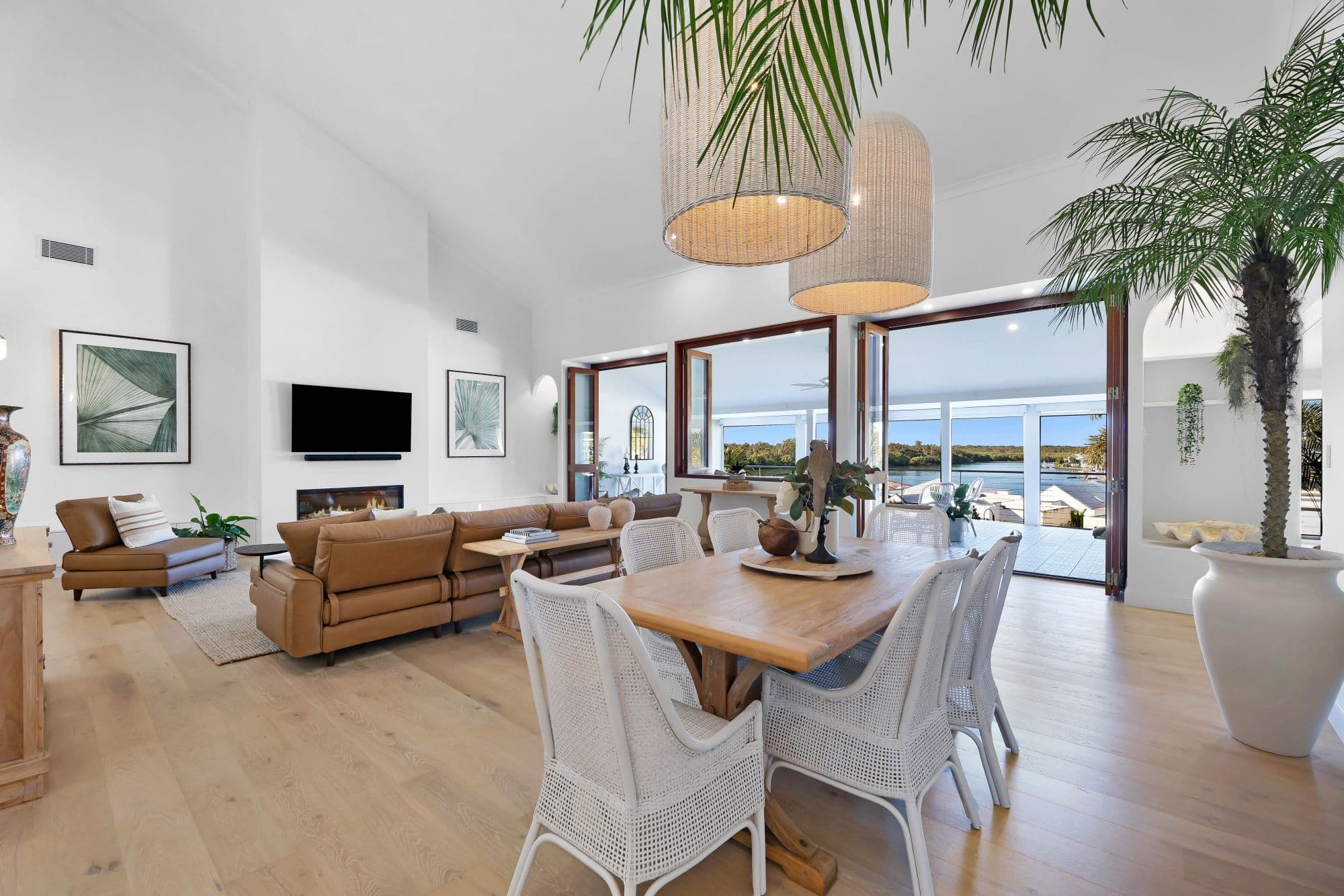 5704 Observation Crescent, Sanctuary Cove QLD 4212, Sanctuary Cove - Thumbnail 6