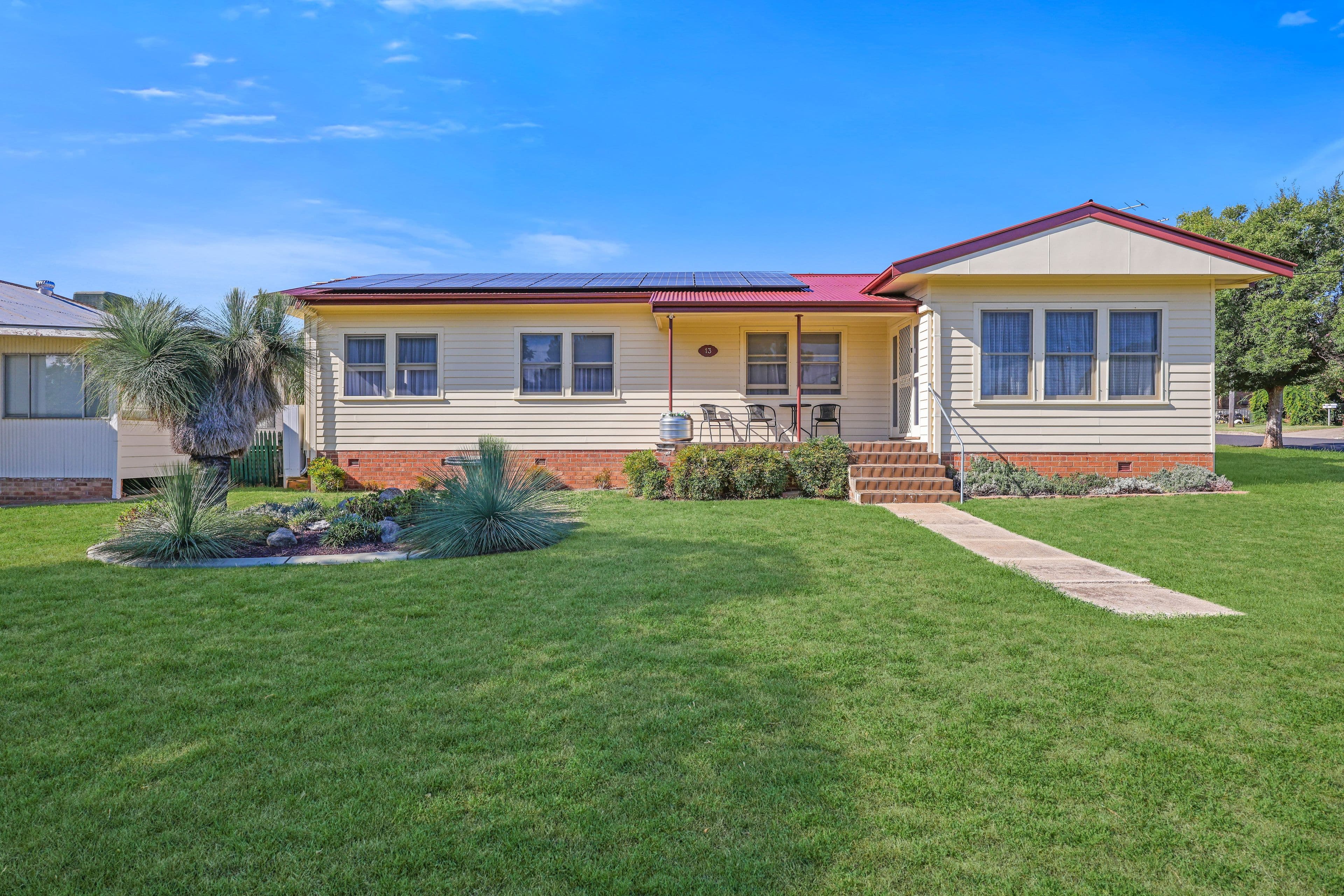 13 Central Avenue, Tamworth NSW 2340, Tamworth - Image 1