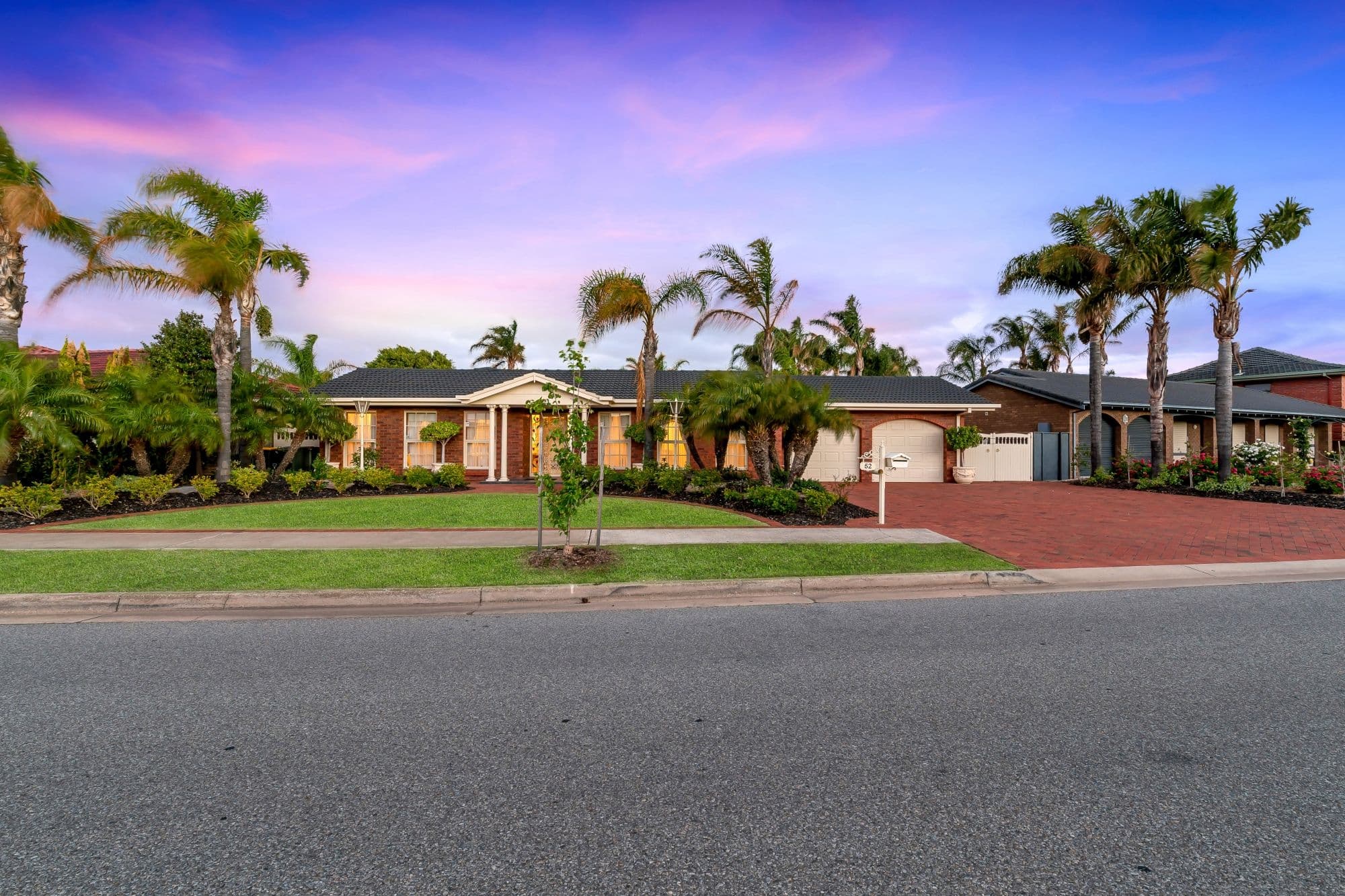 52 Lochside Drive, West Lakes SA 5021, West Lakes - Thumbnail 2