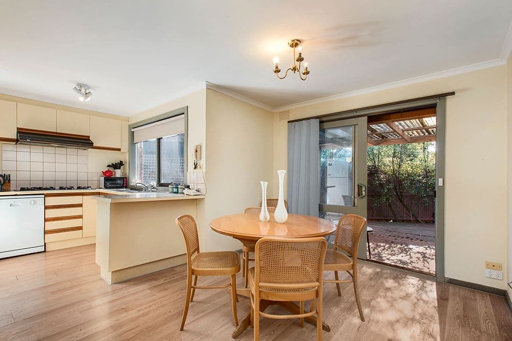 21 Outhwaite Avenue, DONCASTER VIC 3108, Doncaster - Thumbnail 3