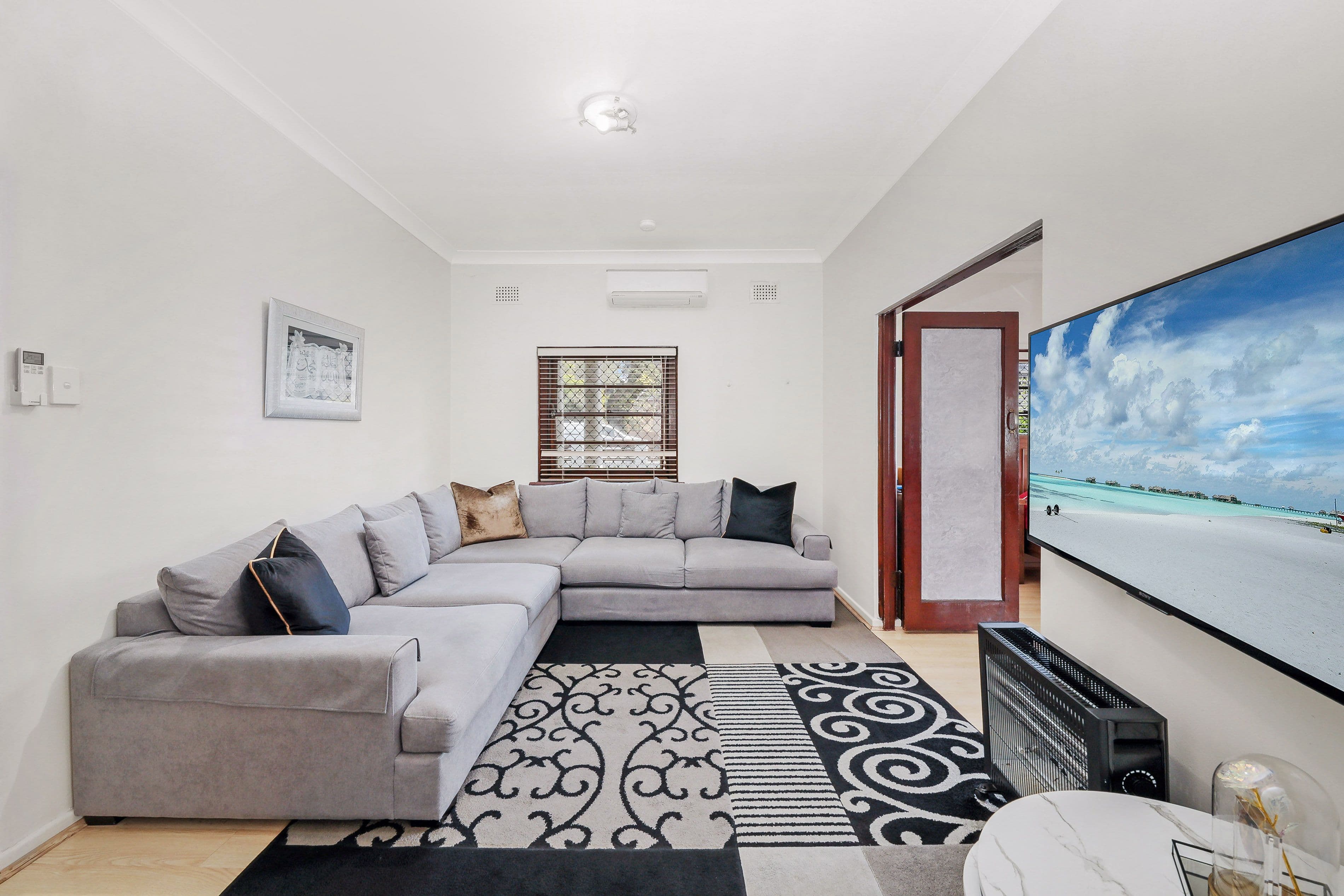 154 Matthews Avenue, Orange, Bexley - Thumbnail 2