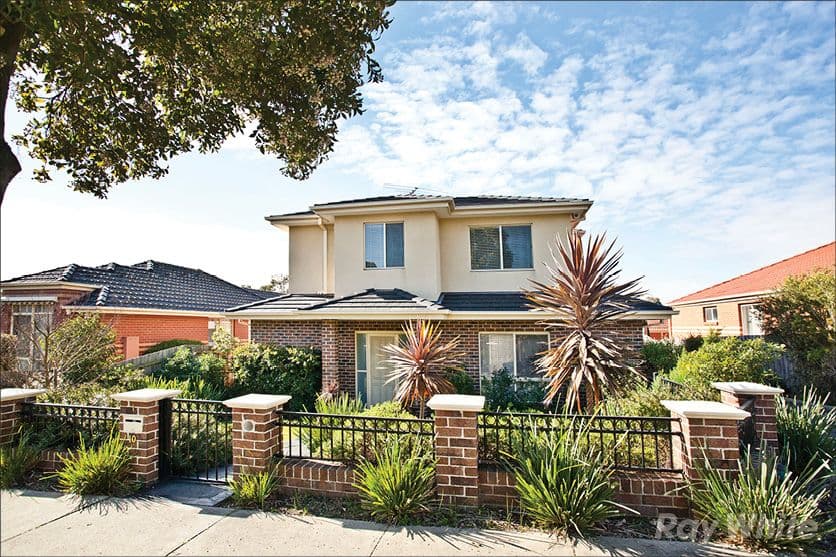 10 Lee Avenue, MOUNT WAVERLEY VIC 3149, Mount Waverley - Image 1