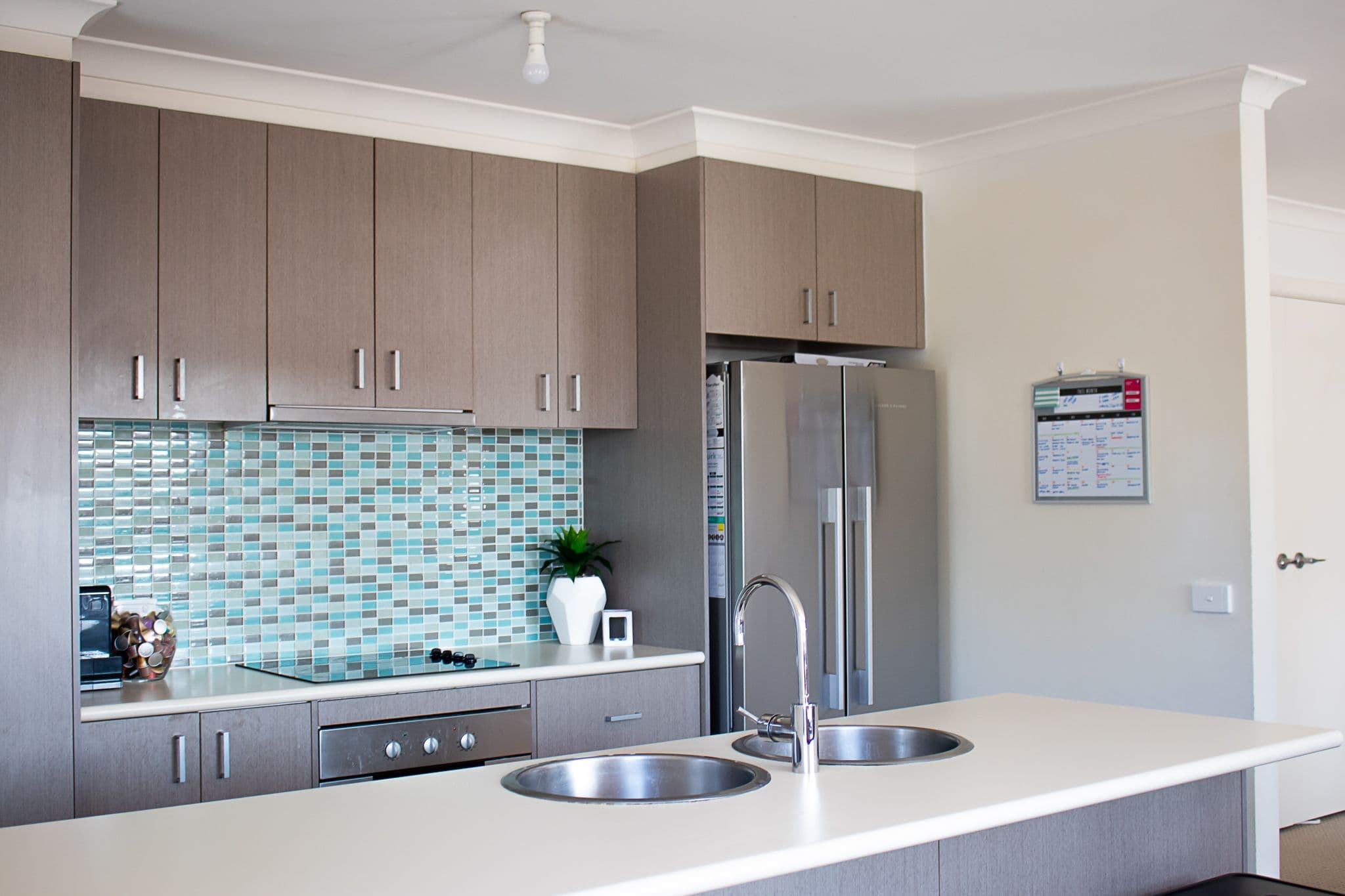 13 Sutherland Way, Drouin VIC 3818, Drouin - Thumbnail 2