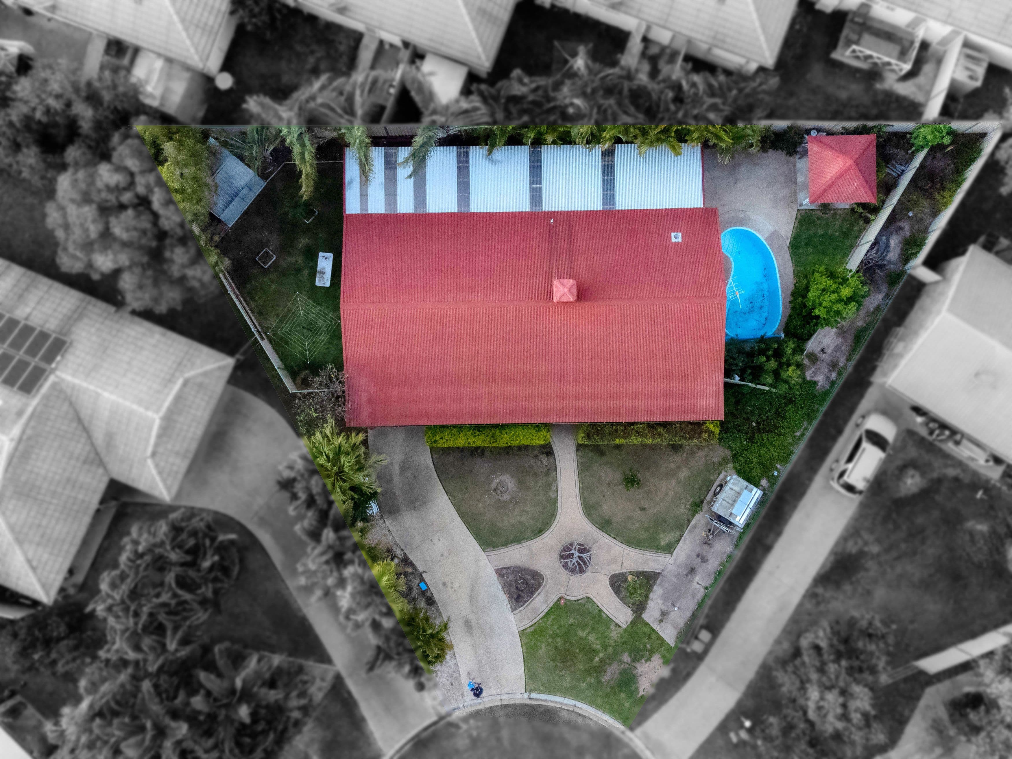 11 Waldby Court, Emerald QLD 4720, Emerald - Thumbnail 2