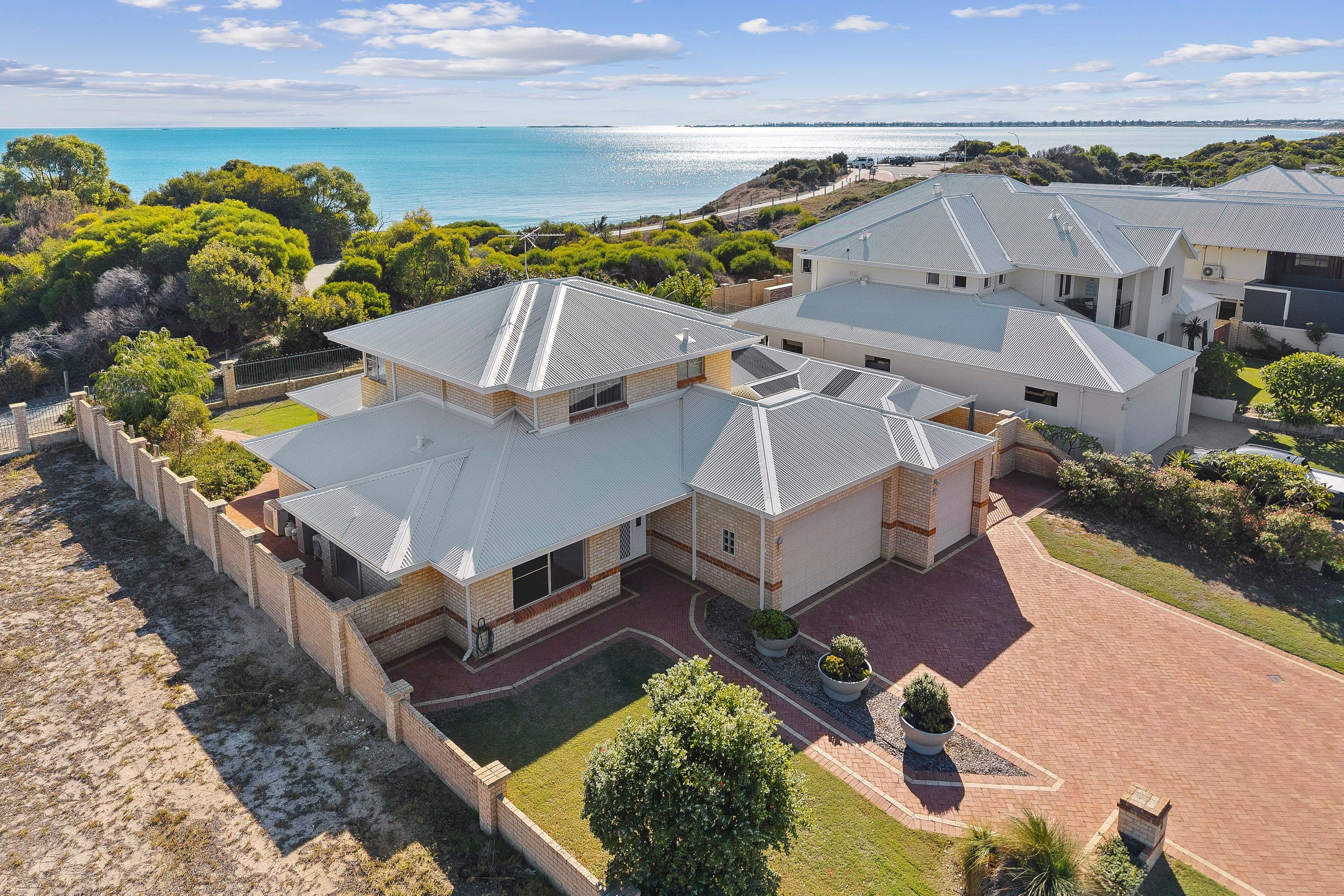 8 Cardiff Place, Warnbro WA 6169, Warnbro - Image 1