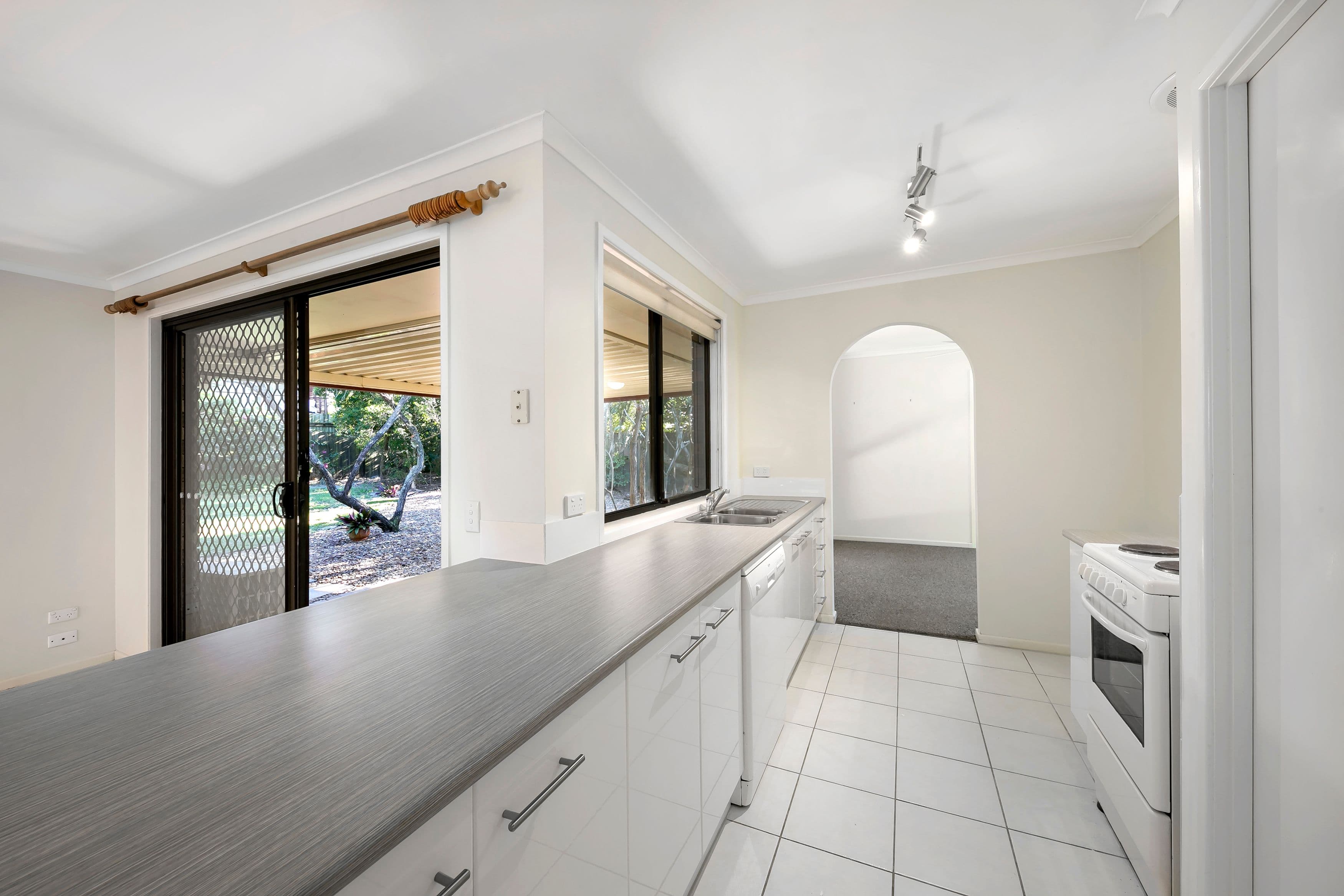 33 Woodlark Rise, Sunrise Beach QLD 4567, Sunrise Beach - Thumbnail 5