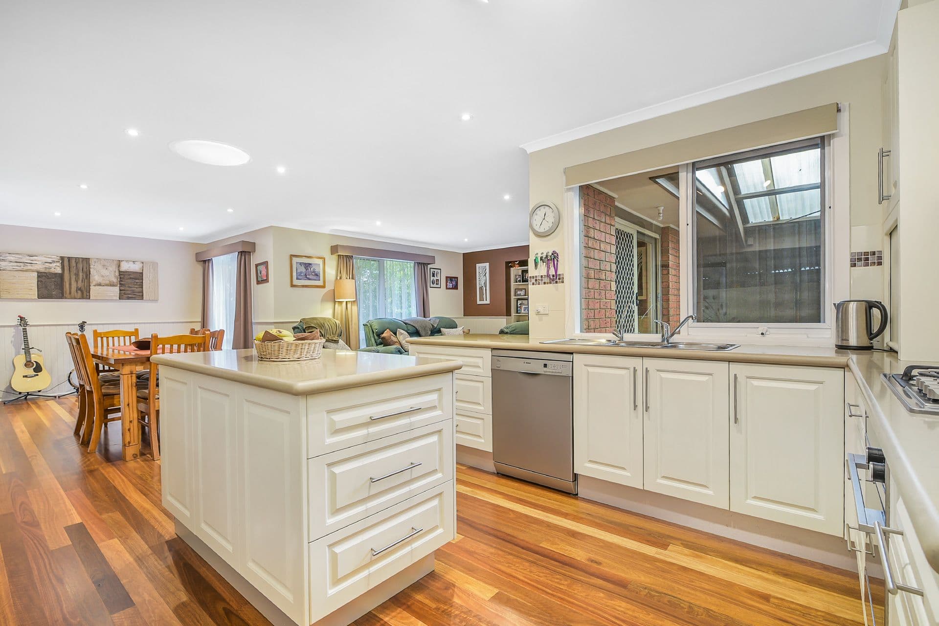 58 Quarry Hills Drive, Berwick VIC 3806, Berwick - Thumbnail 5