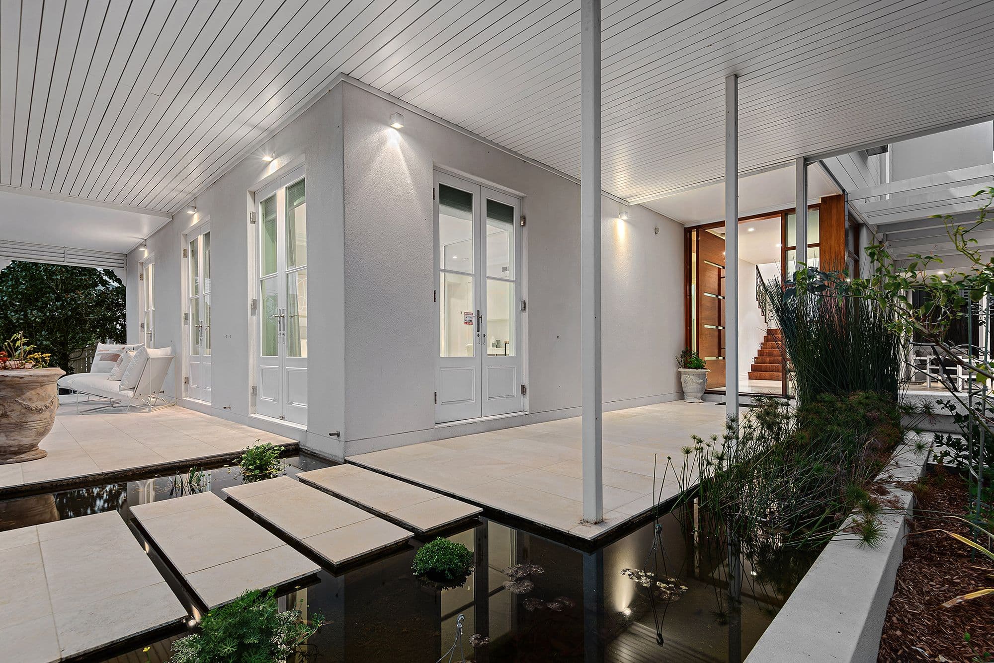 11 Ruth Street, Highgate Hill QLD 4101, Highgate Hill - Thumbnail 3