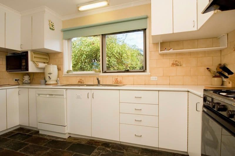 19 McMahons Road, FERNTREE GULLY VIC 3156, Ferntree Gully - Thumbnail 3