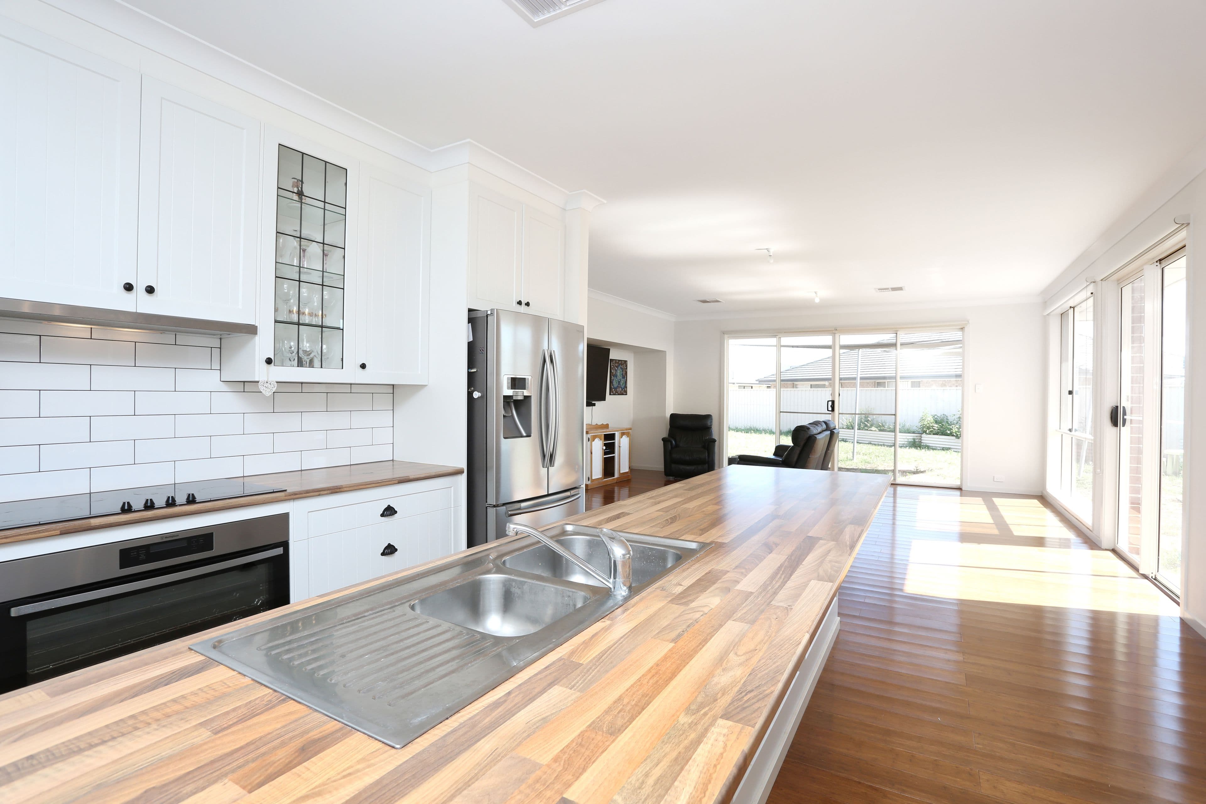 18 Honeysuckle Drive, Balaklava SA 5461, Balaklava - Thumbnail 2