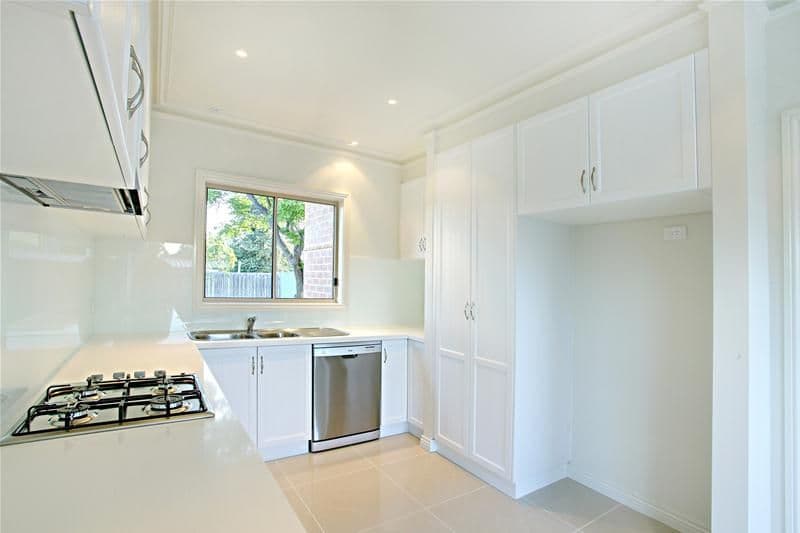 1B Elizabeth Grove, BUNDOORA VIC 3083, Bundoora - Thumbnail 2