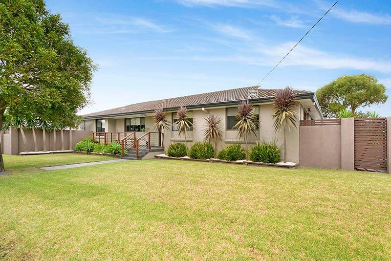 18 Madden Street, Oak Flats - Image 1