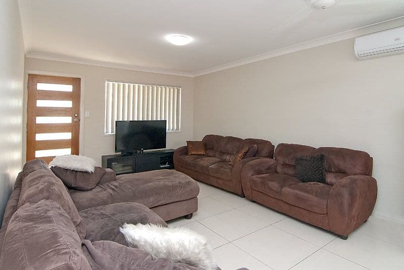 1 CRESTVIEW, LOGANLEA QLD 4131, Loganlea - Thumbnail 5