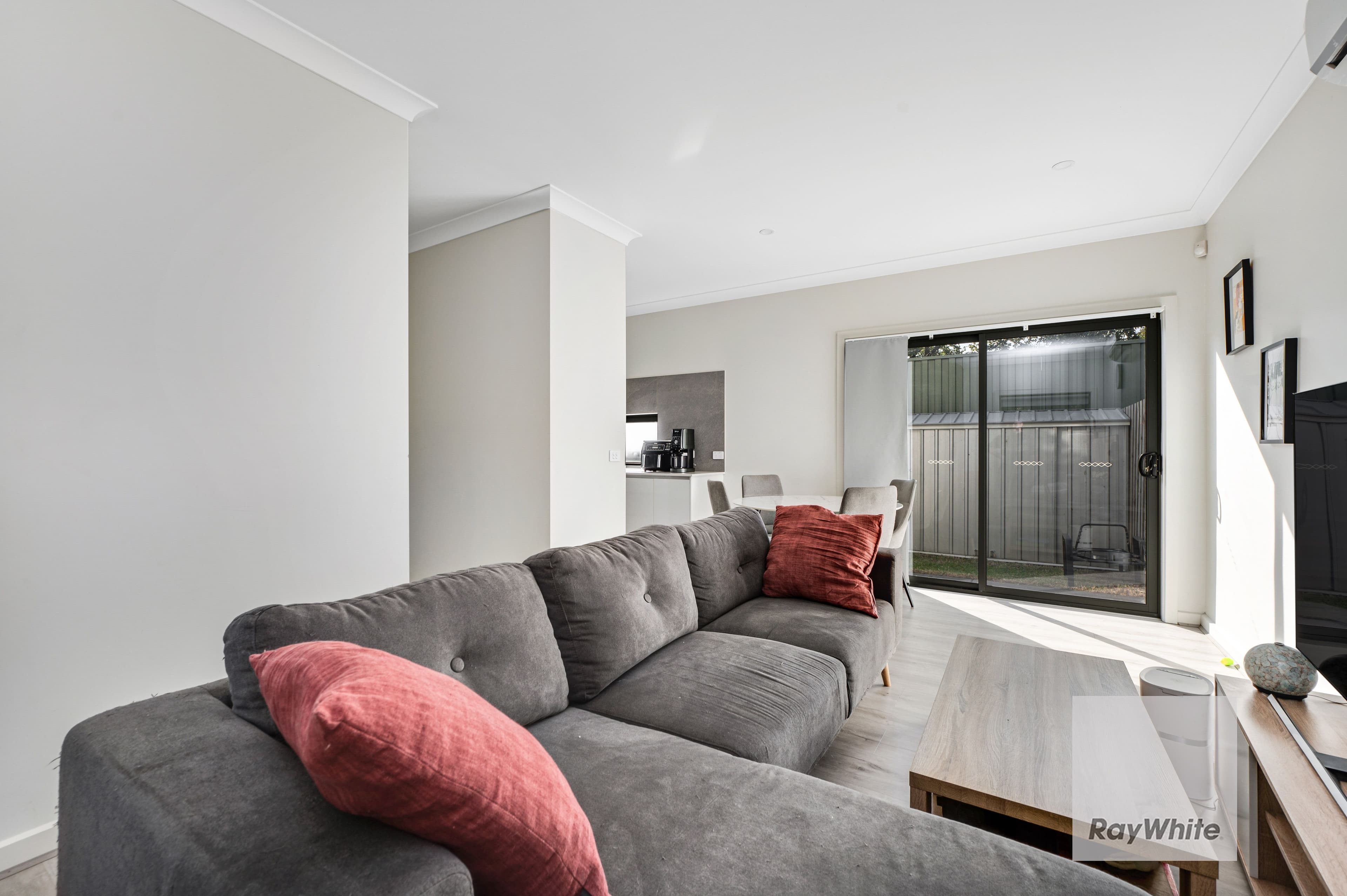 42 Pascoe Street, Westmeadows VIC 3049, Westmeadows - Thumbnail 7