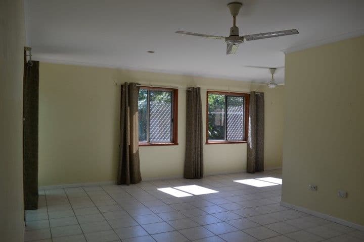 25 Polson Street, POINT VERNON QLD 4655, Point Vernon - Thumbnail 7