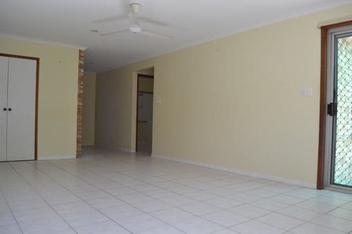 25 Polson Street, POINT VERNON QLD 4655, Point Vernon - Thumbnail 8